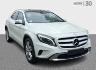 MERCEDES-BENZ GLA 220