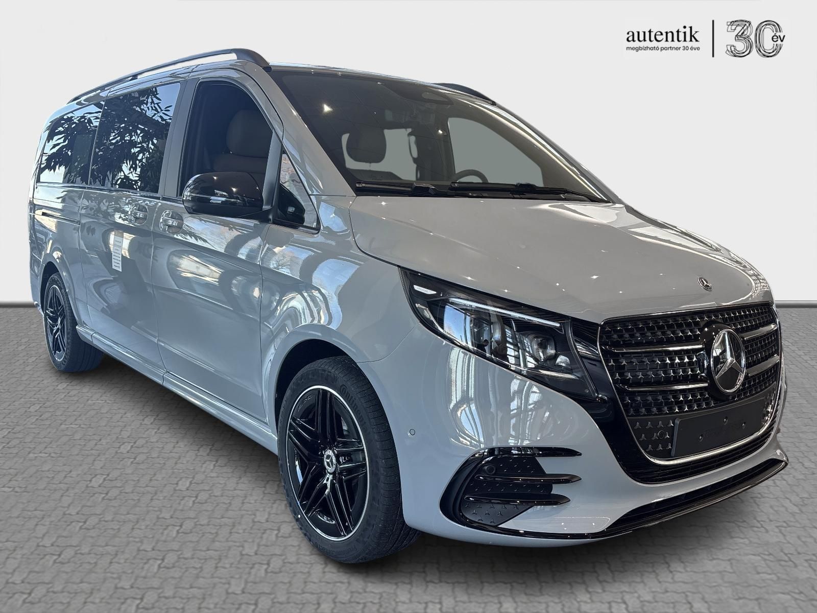 MERCEDES-BENZ V-OSZTÁLY