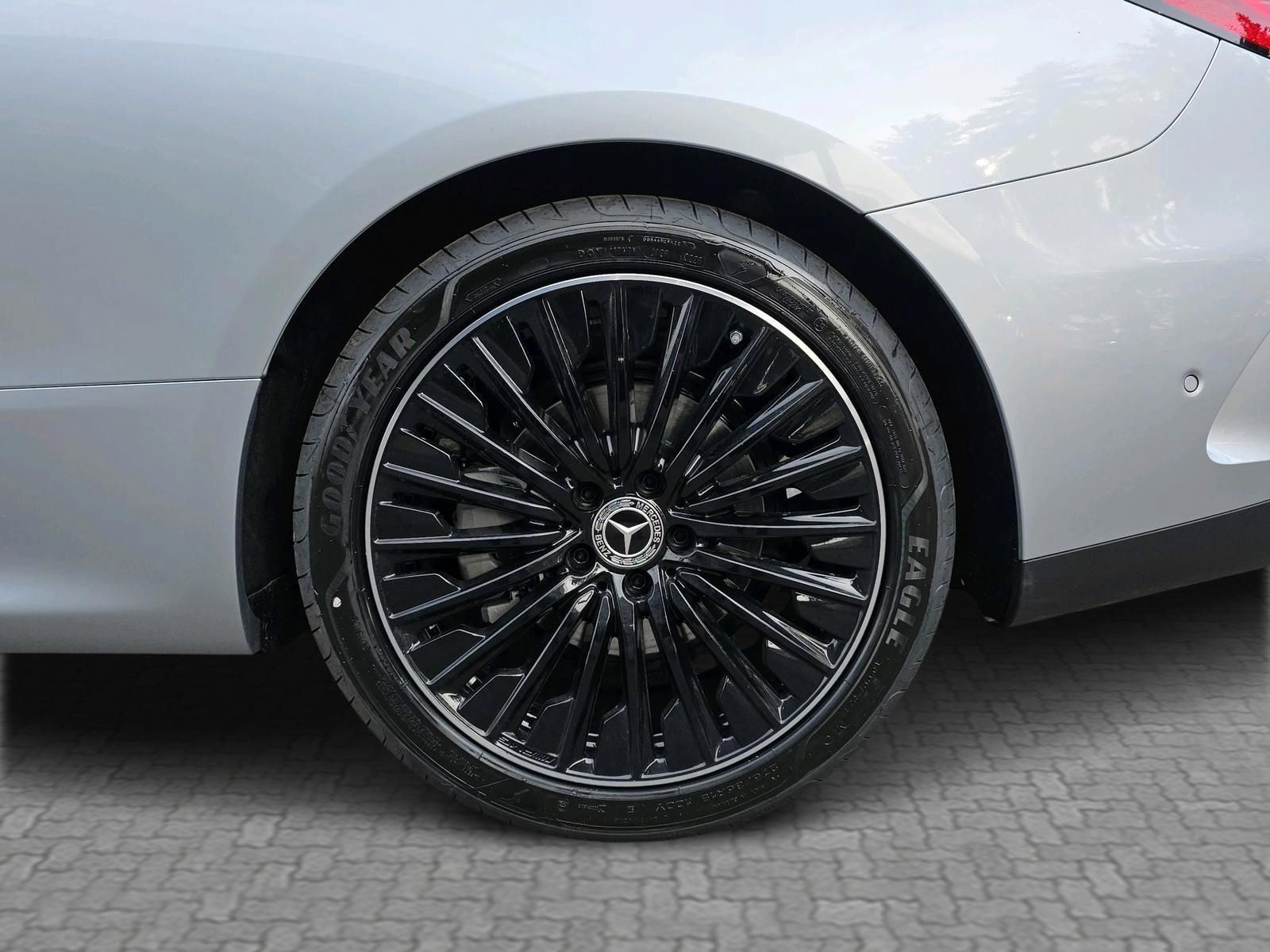 MERCEDES-BENZ CLE 300