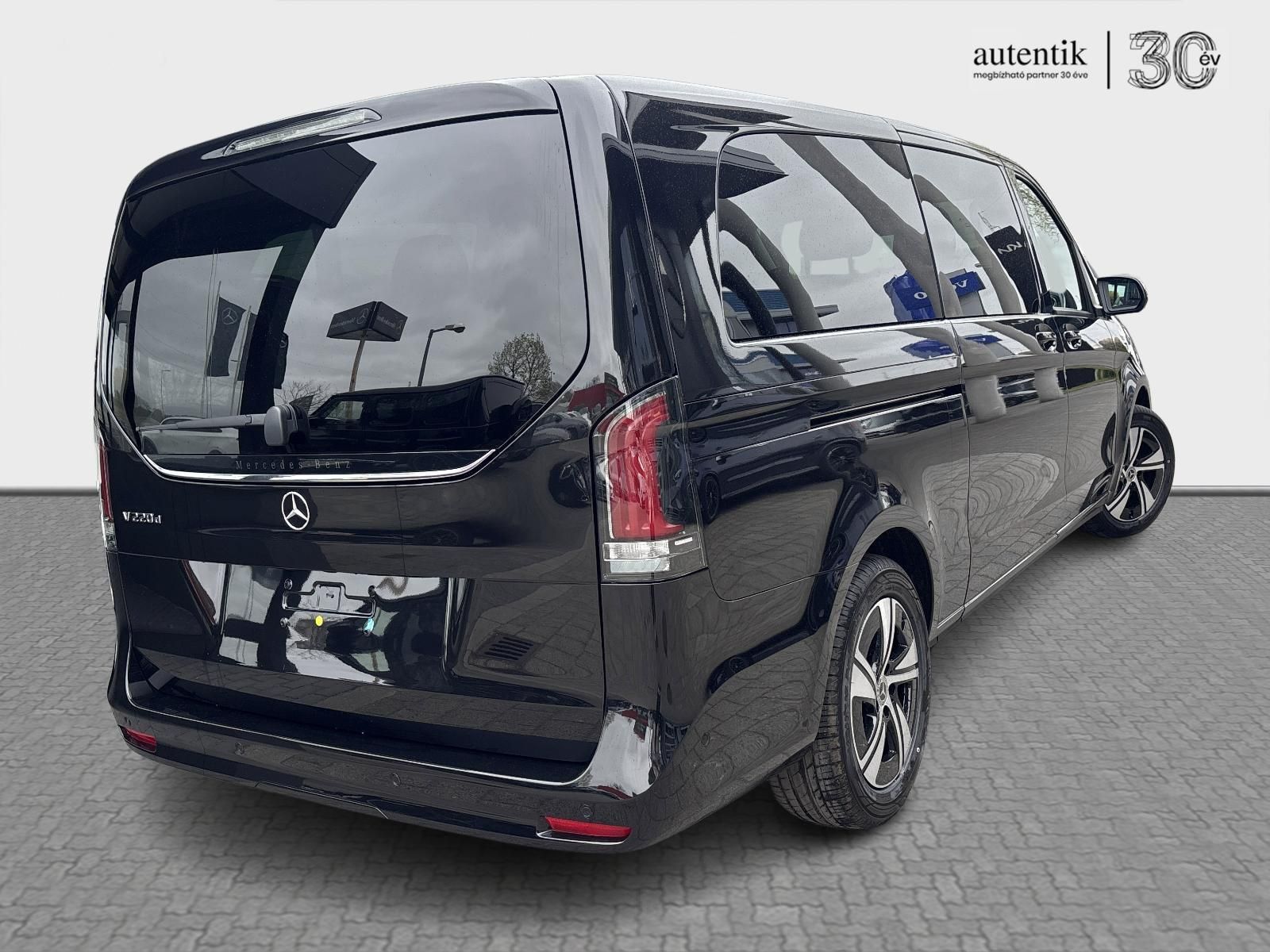 MERCEDES-BENZ V-OSZTÁLY