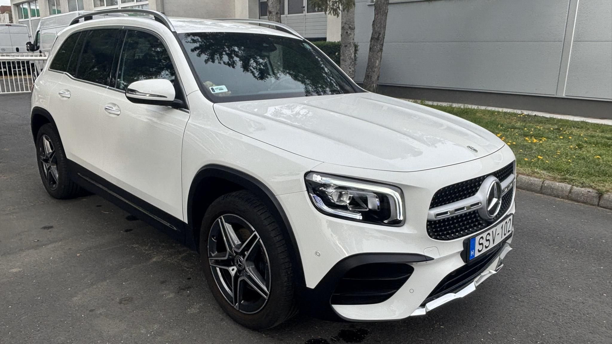 MERCEDES-BENZ GLB 200