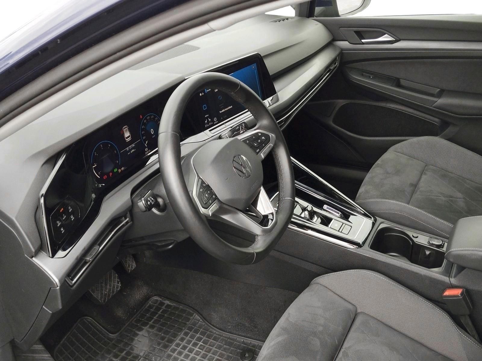 VOLKSWAGEN GOLF VIII