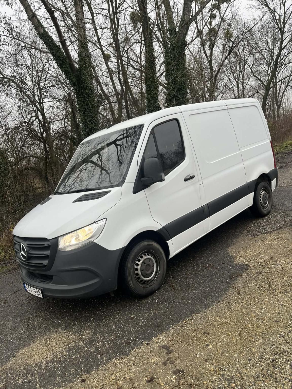 MERCEDES-BENZ SPRINTER