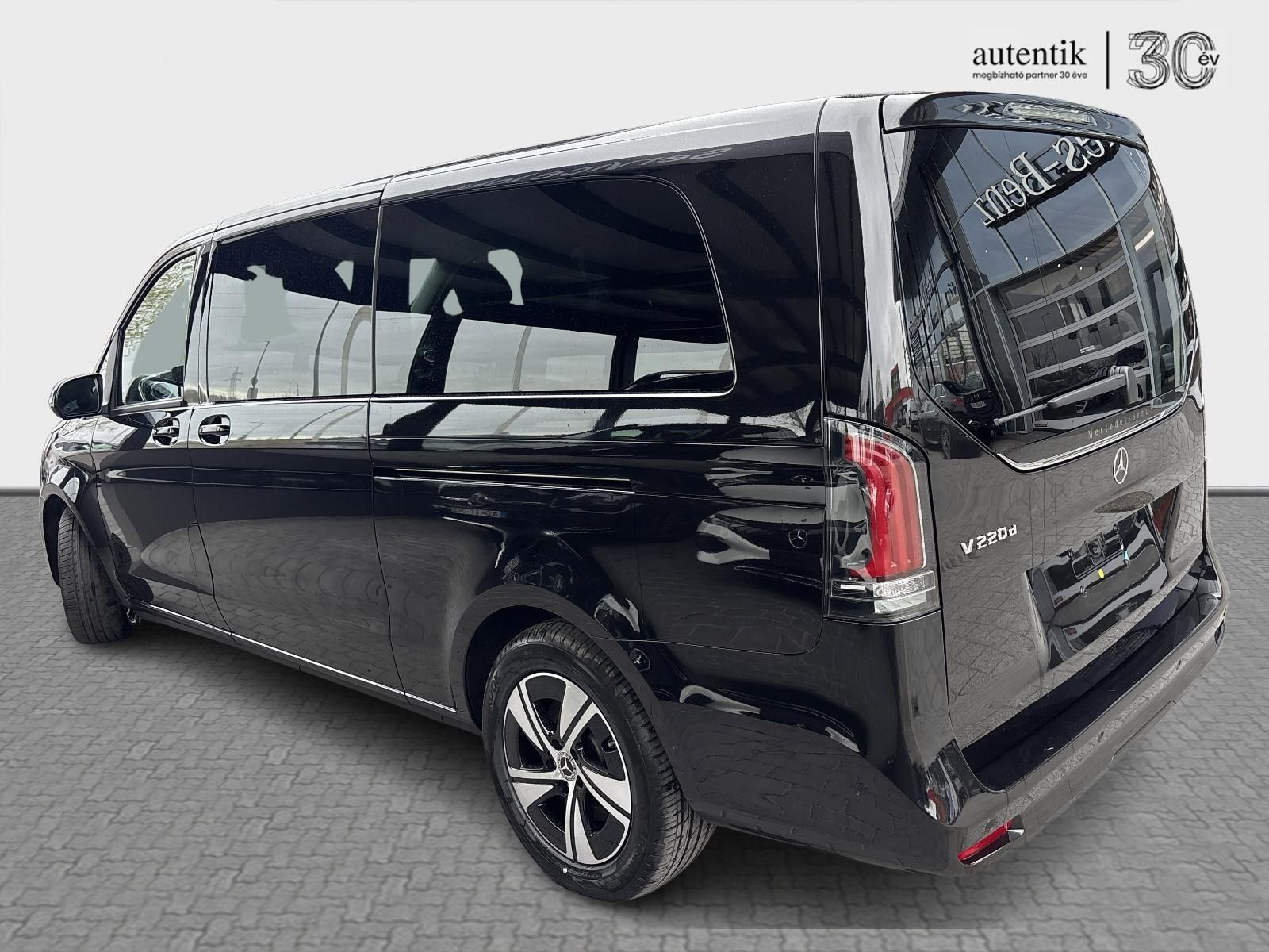 MERCEDES-BENZ V-OSZTÁLY