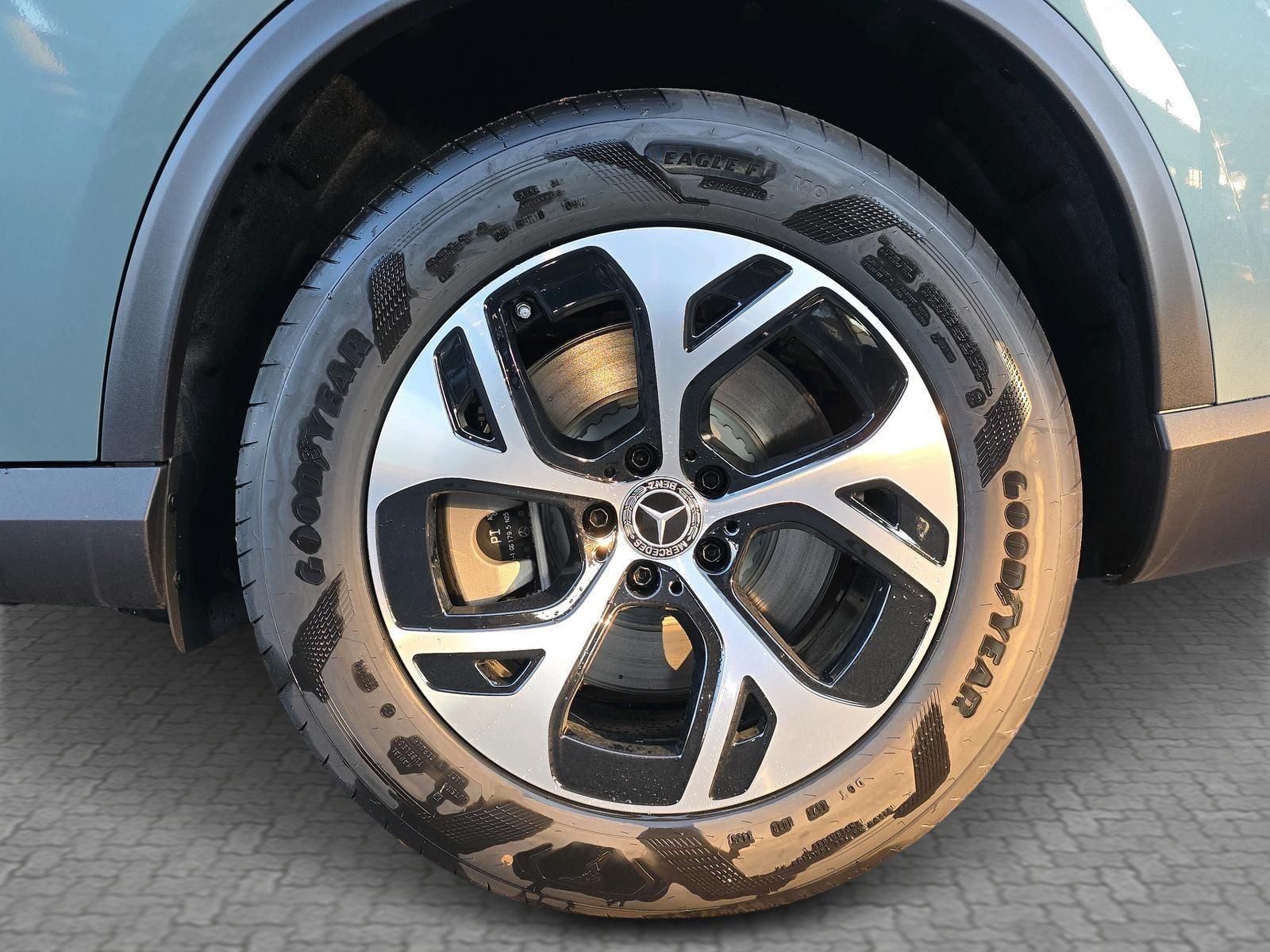 MERCEDES-BENZ GLC 400