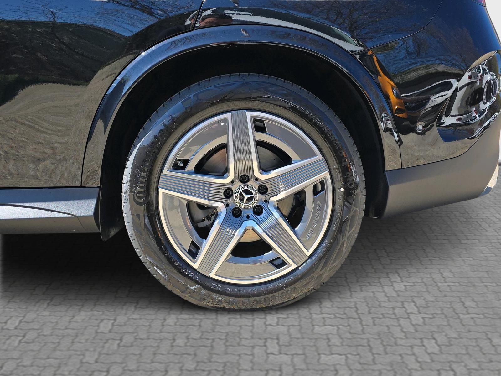 MERCEDES-BENZ GLC 220