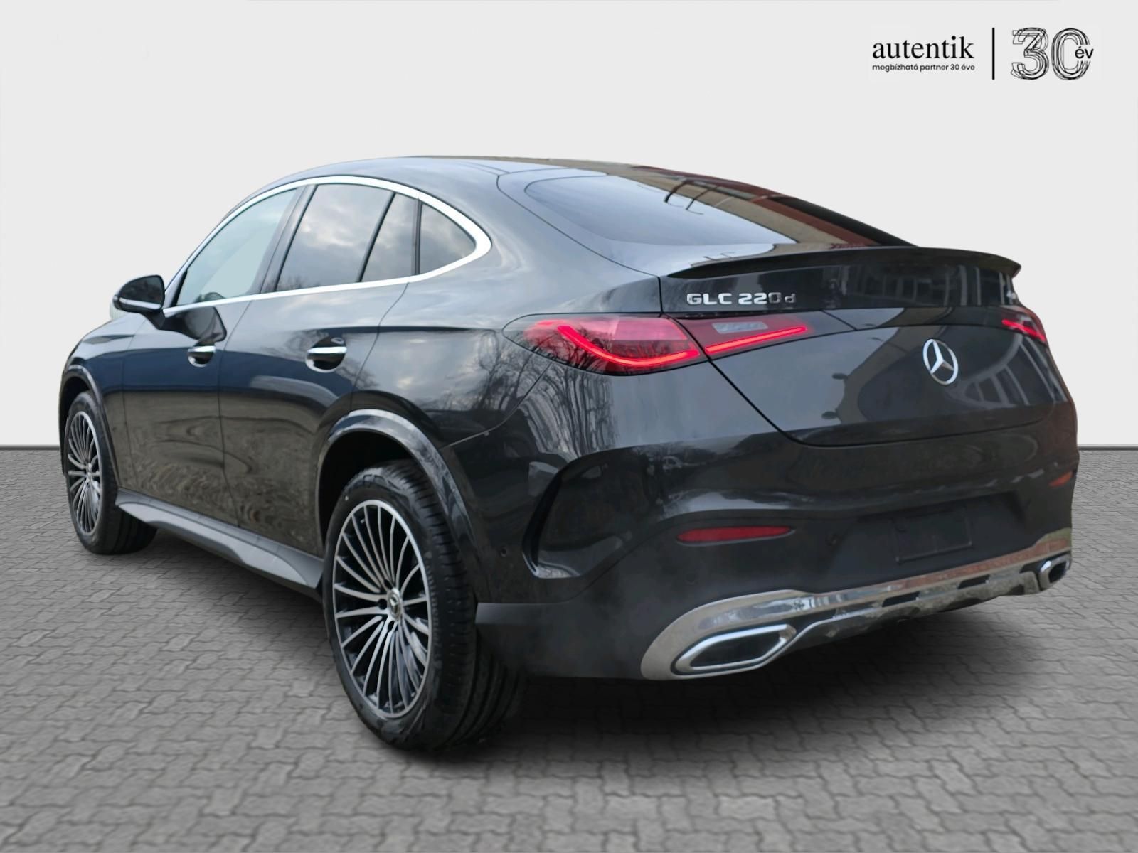 MERCEDES-BENZ GLC 220