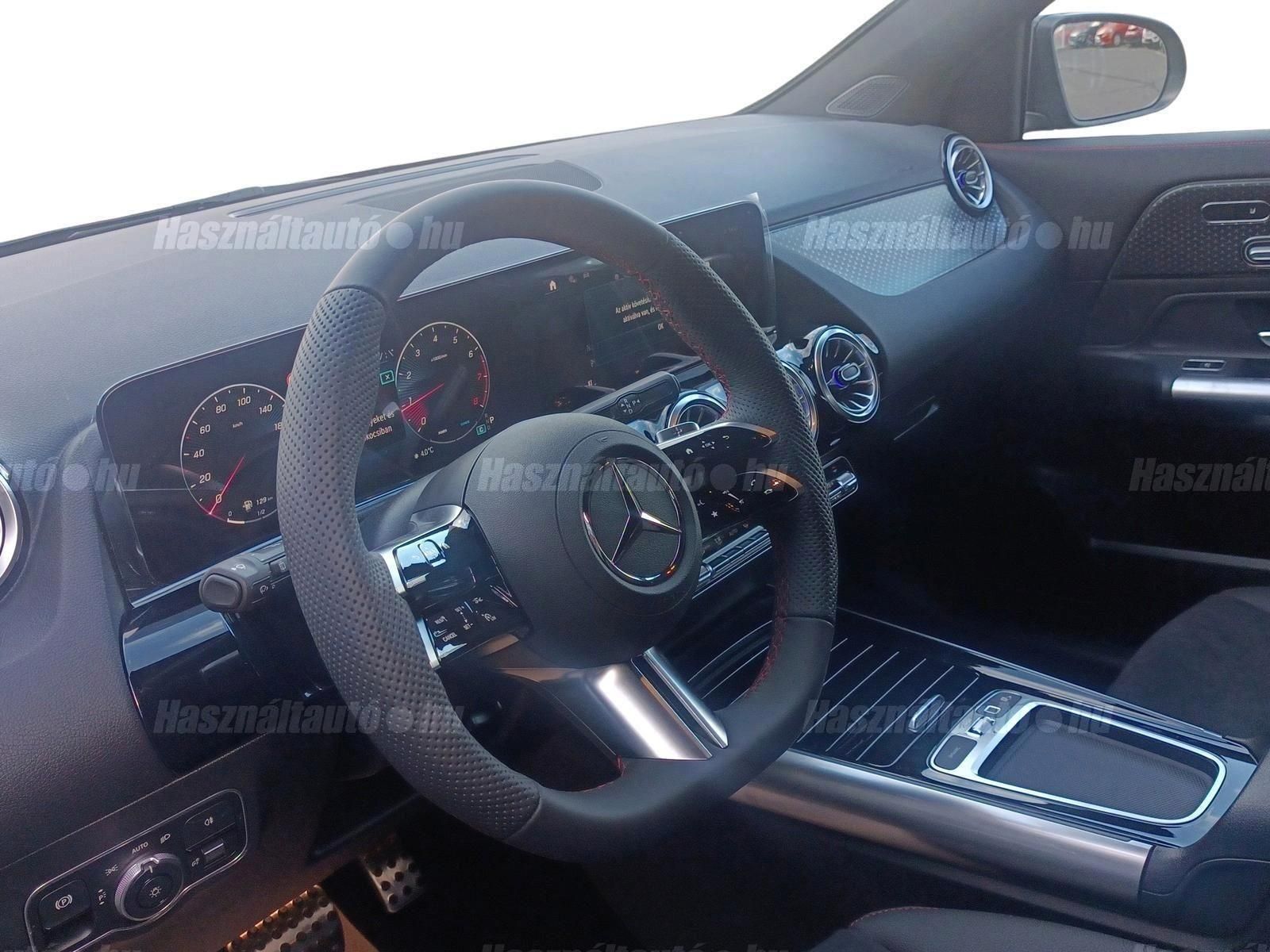 MERCEDES-BENZ GLA-OSZTÁLY