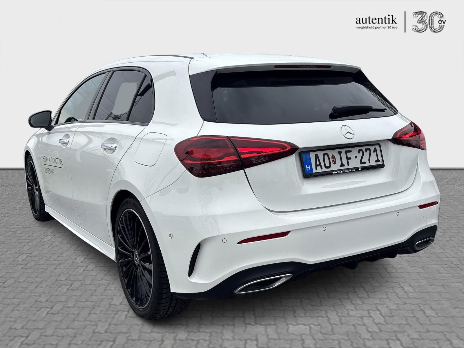 MERCEDES-BENZ A 200