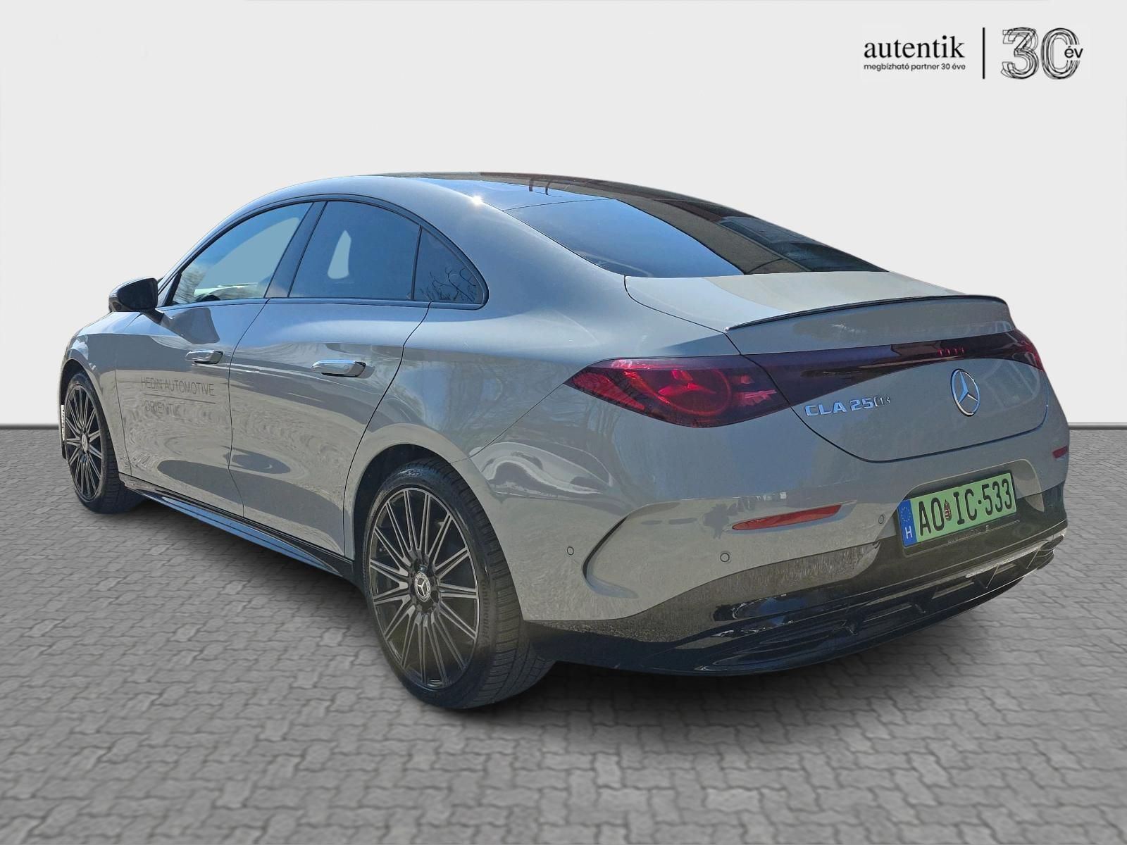 MERCEDES-BENZ CLA 250