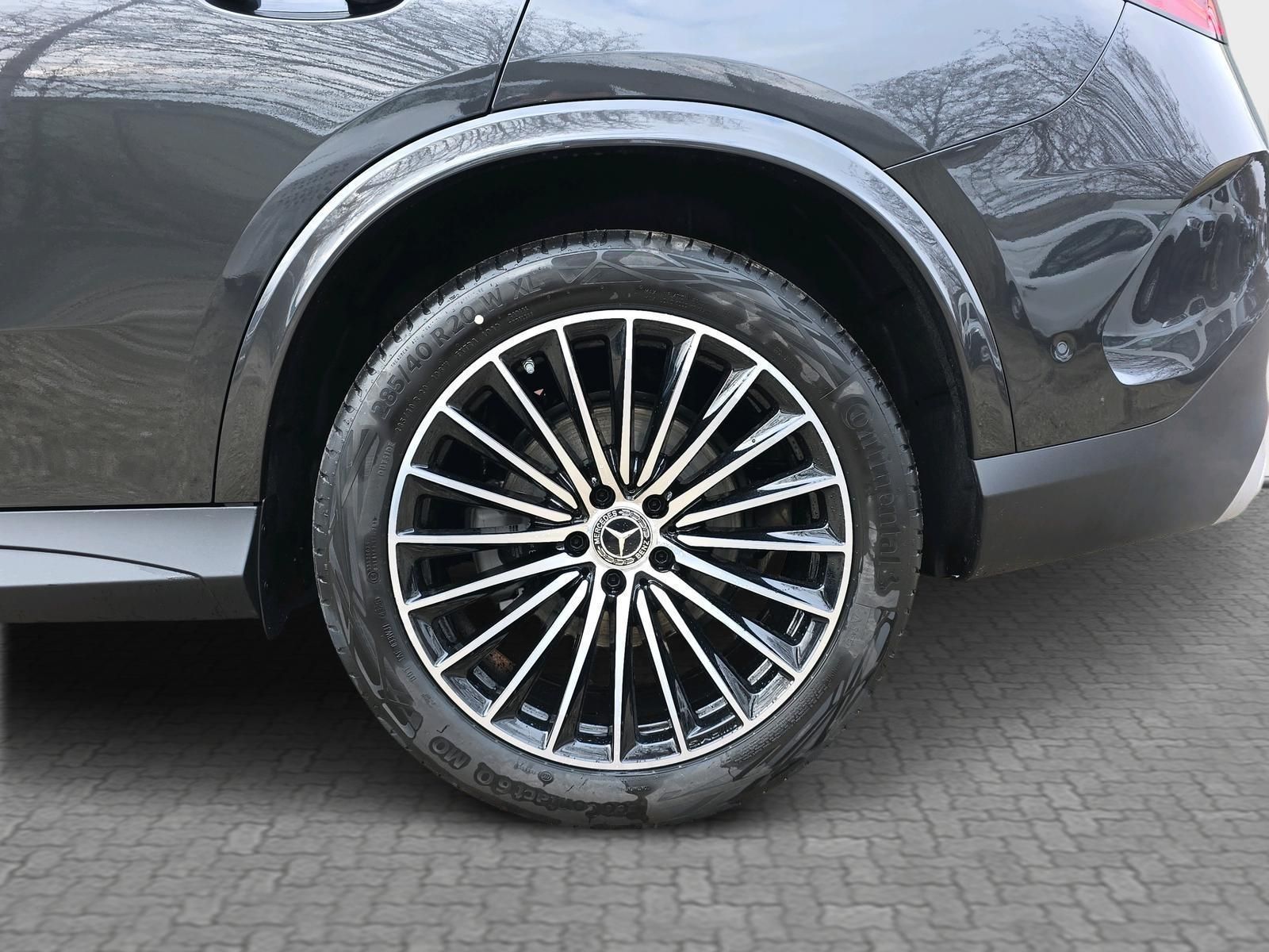 MERCEDES-BENZ GLC 220