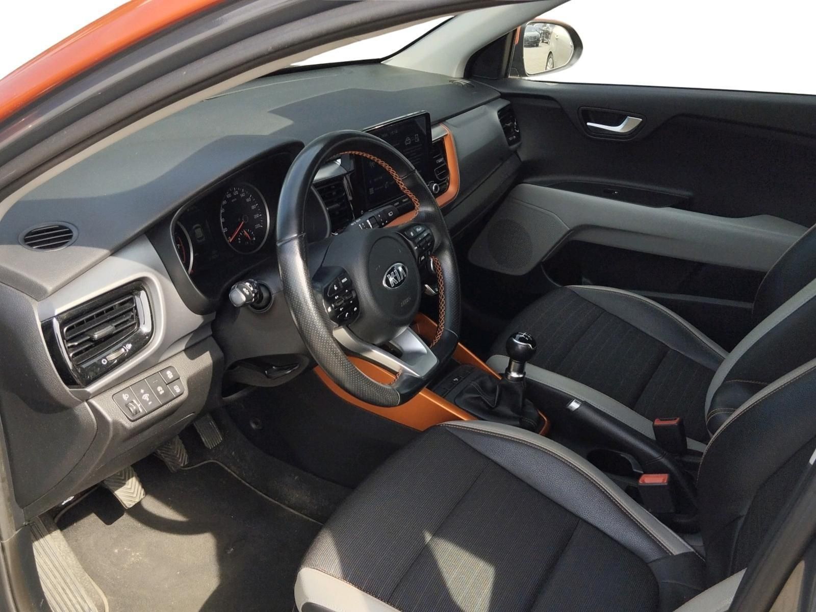 KIA STONIC