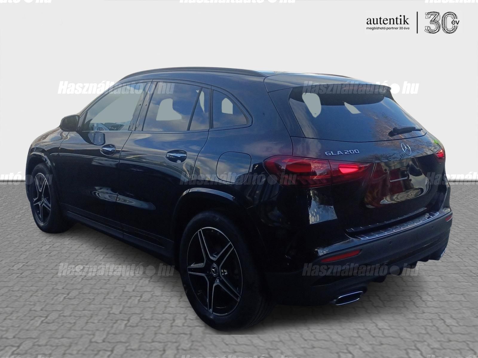 MERCEDES-BENZ GLA-OSZTÁLY