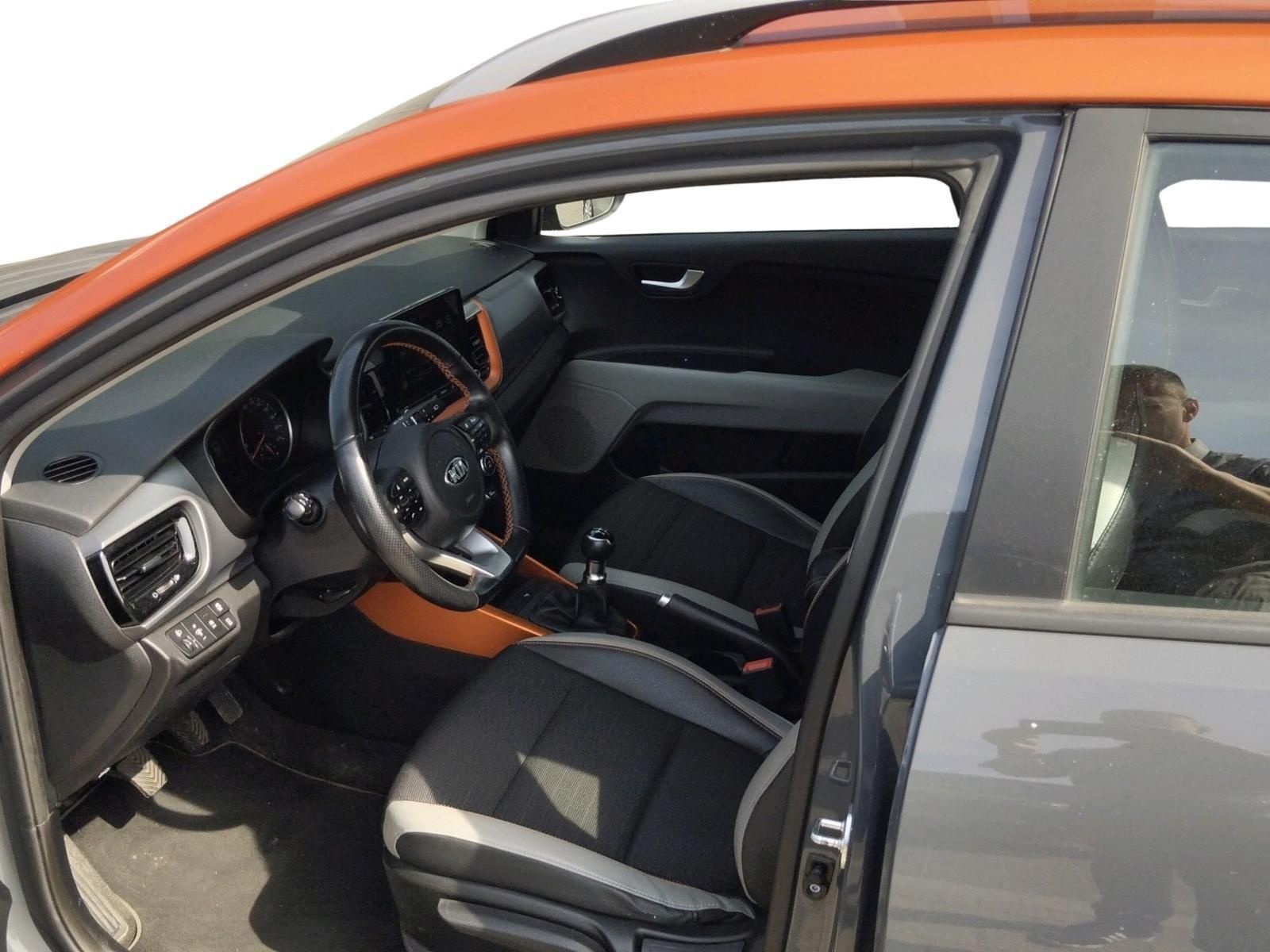 KIA STONIC
