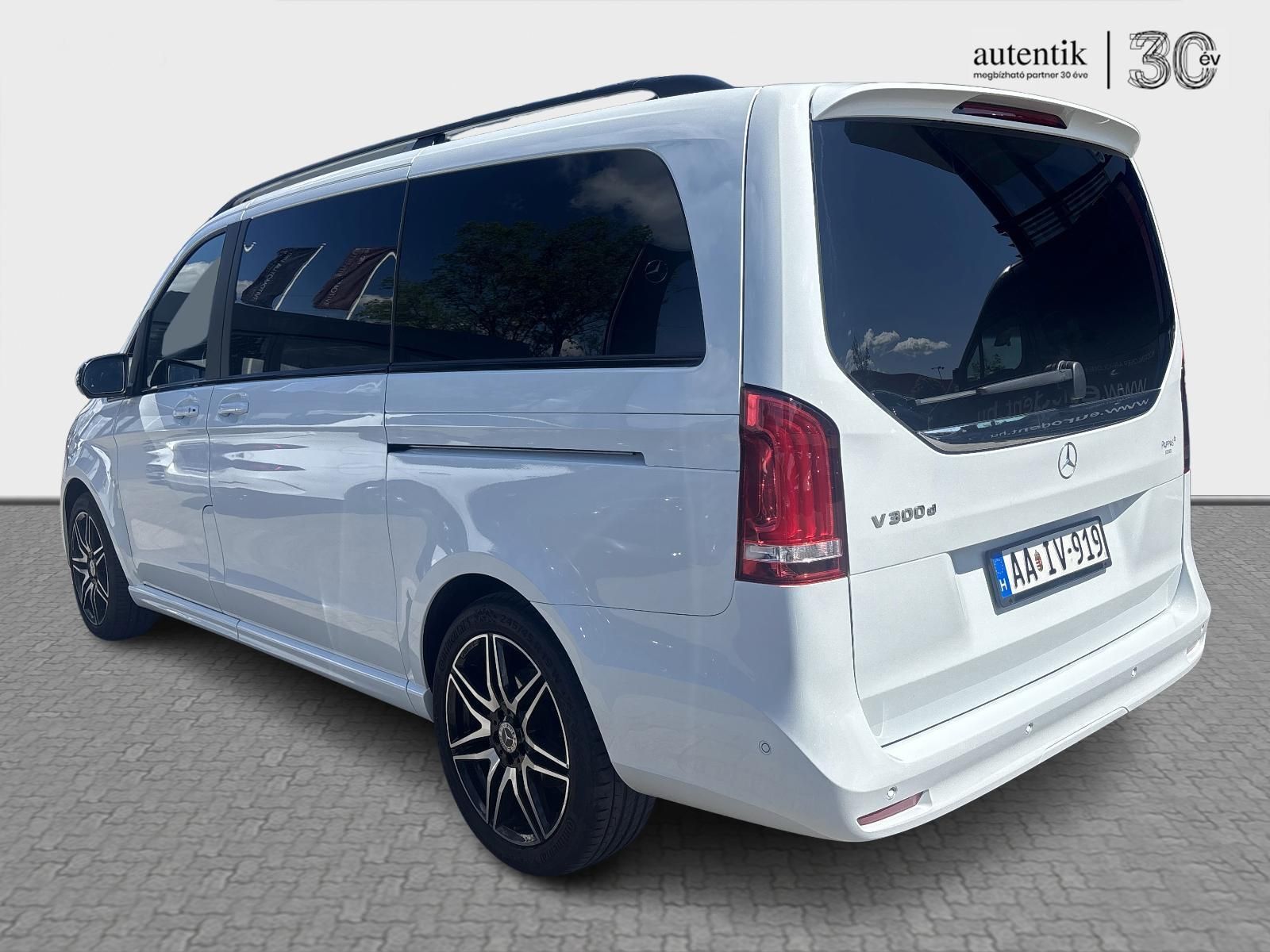 MERCEDES-BENZ V-OSZTÁLY