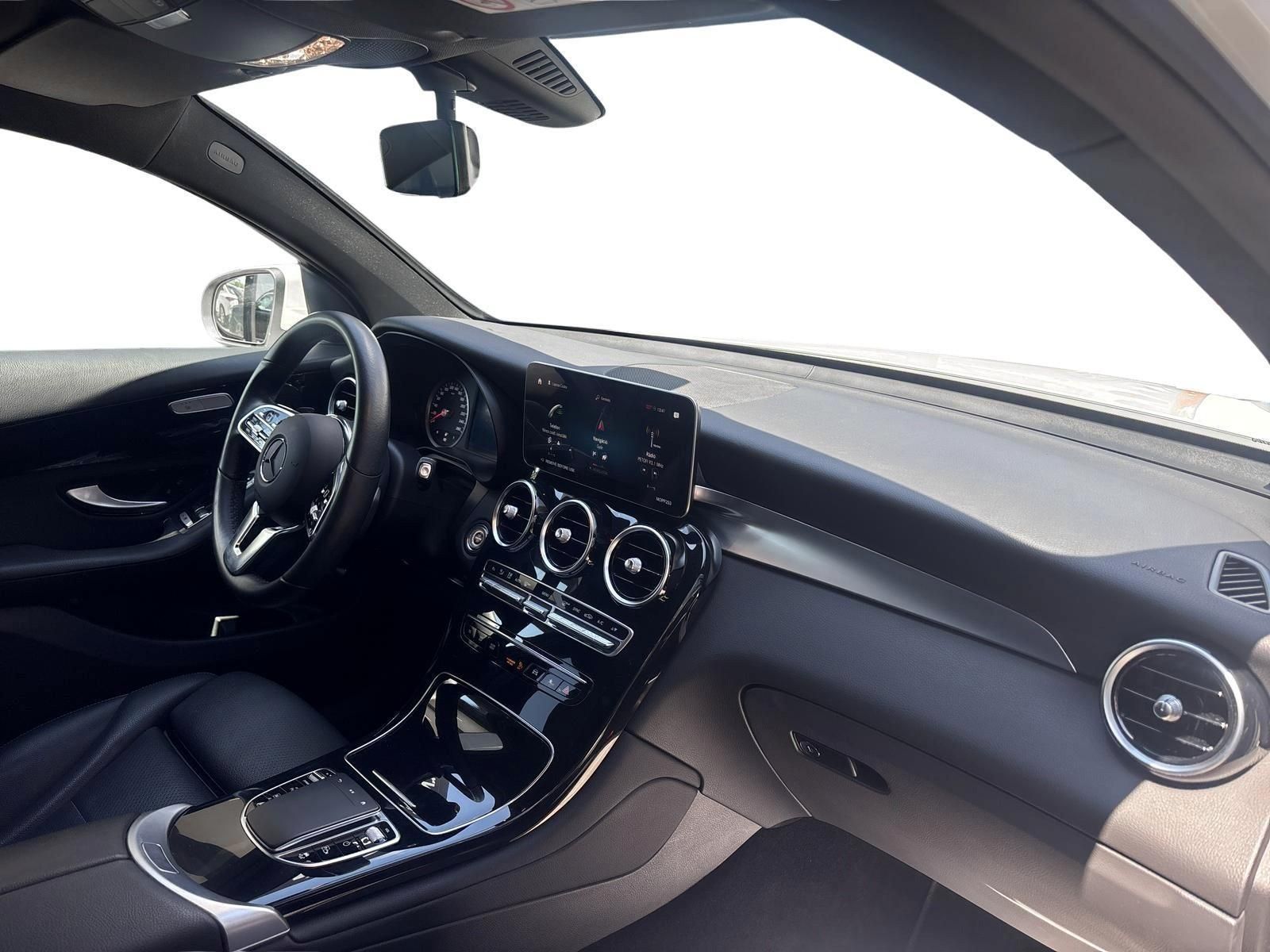 MERCEDES-BENZ GLC 200