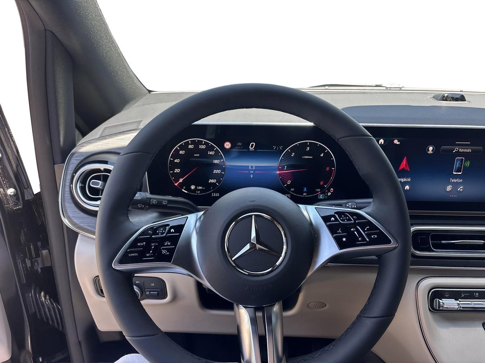 MERCEDES-BENZ V-OSZTÁLY