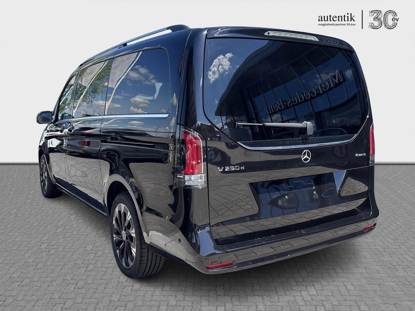 MERCEDES-BENZ V-OSZTÁLY