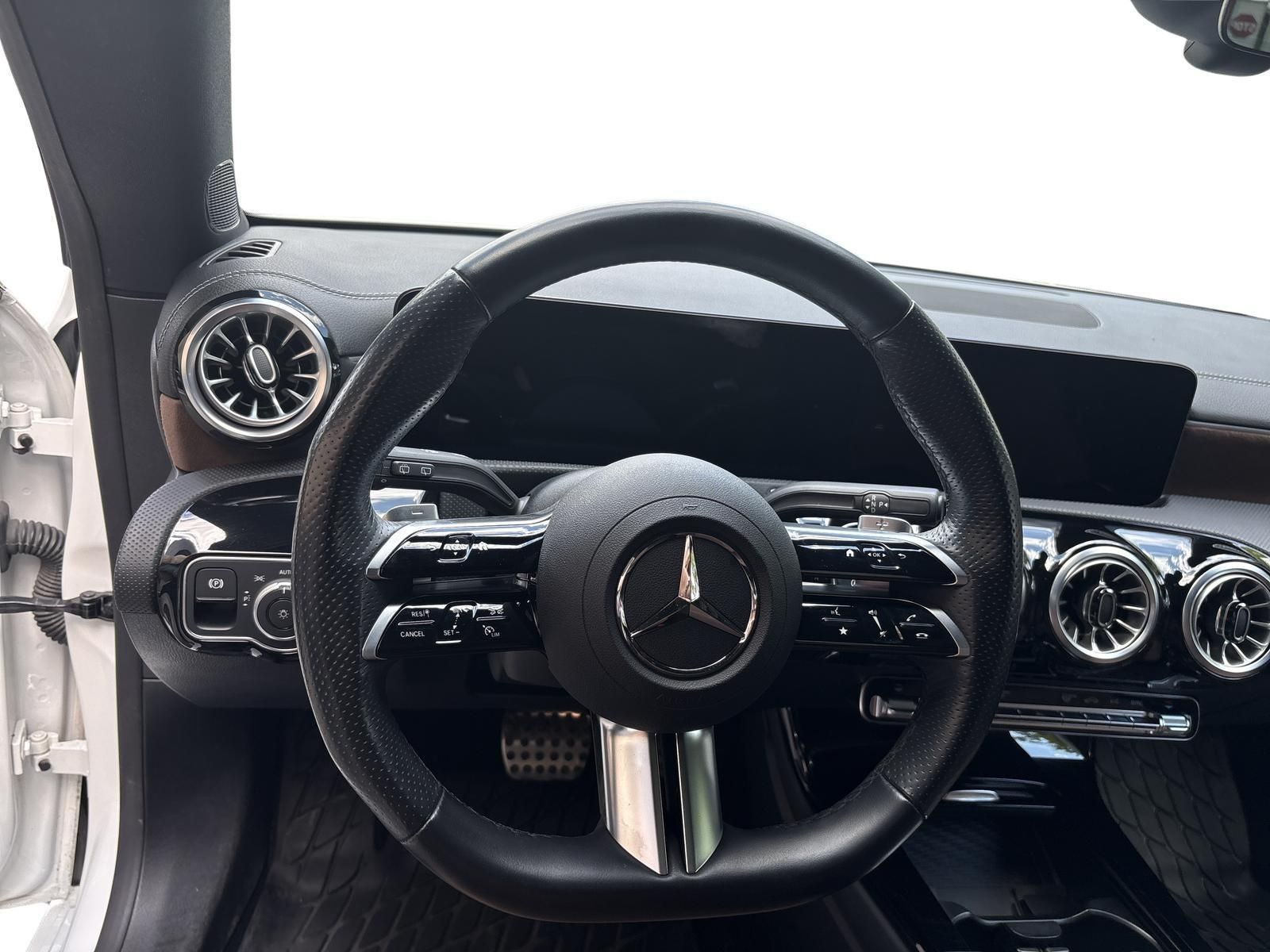 MERCEDES-BENZ CLA-OSZTÁLY