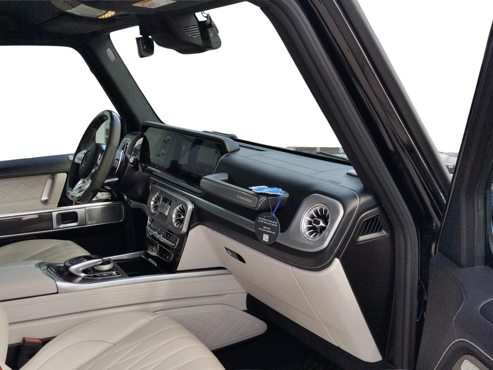 MERCEDES-AMG G 63