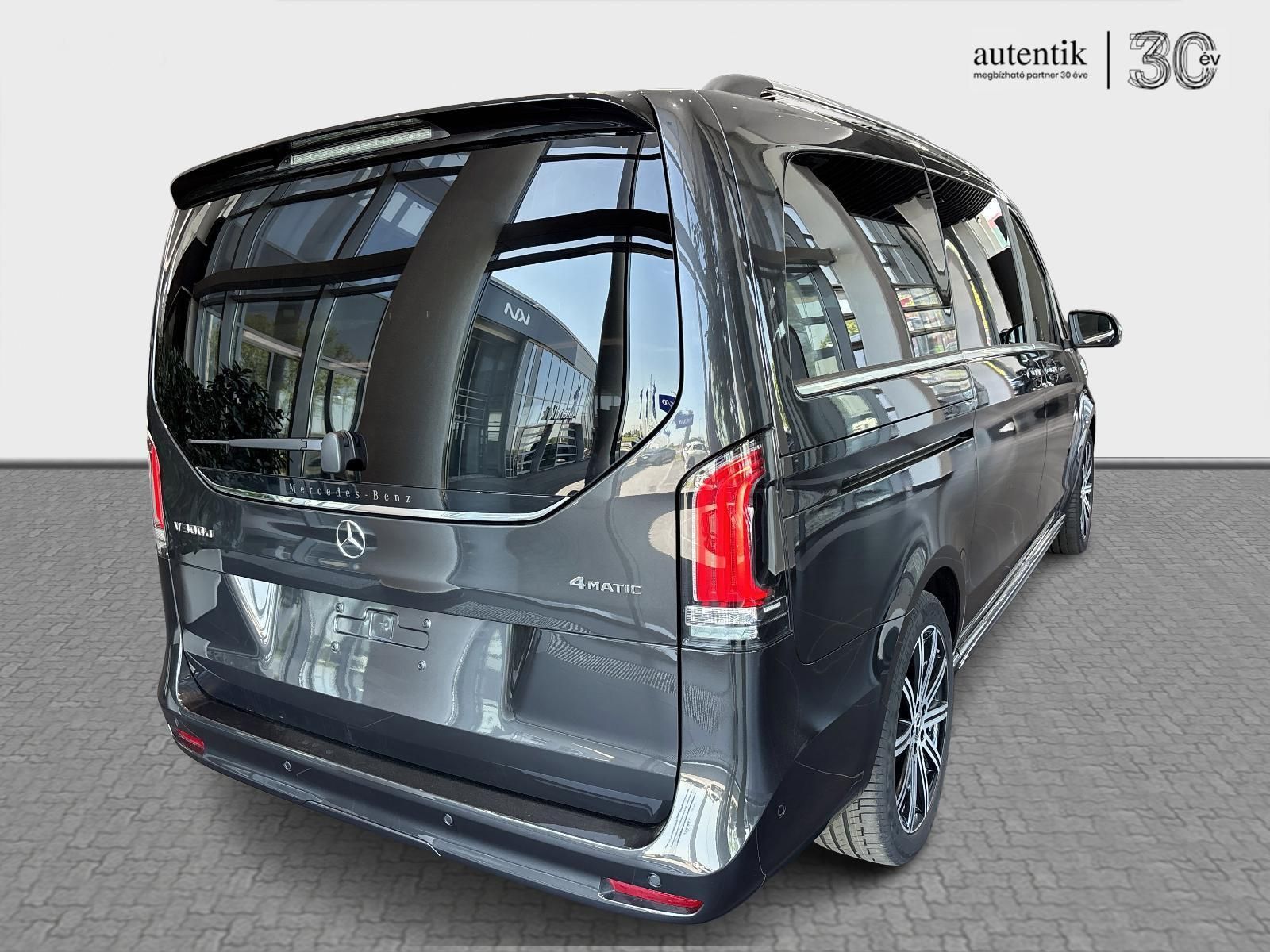 MERCEDES-BENZ V-OSZTÁLY