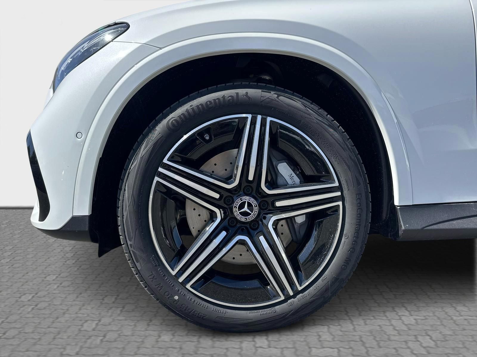 MERCEDES-BENZ GLC 220