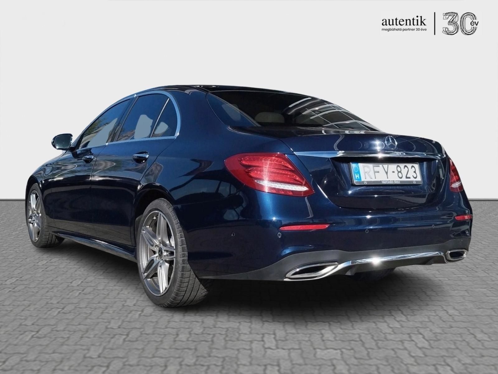 MERCEDES-BENZ E 350