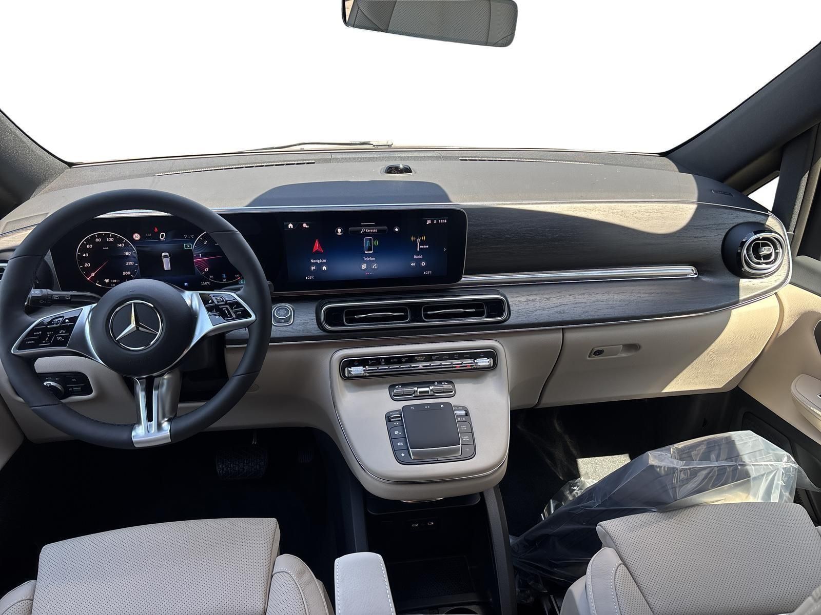 MERCEDES-BENZ V-OSZTÁLY