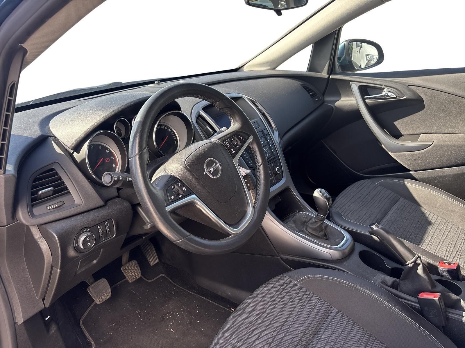 OPEL ASTRA J