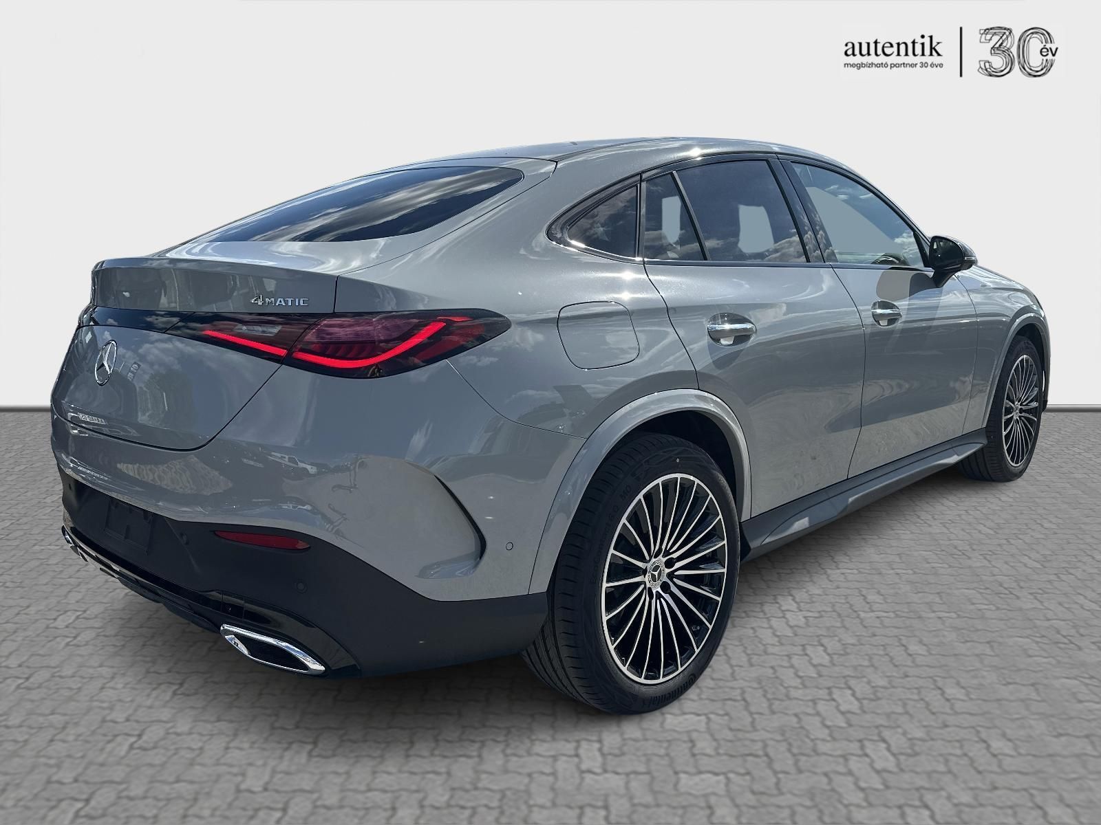 MERCEDES-BENZ GLC 220