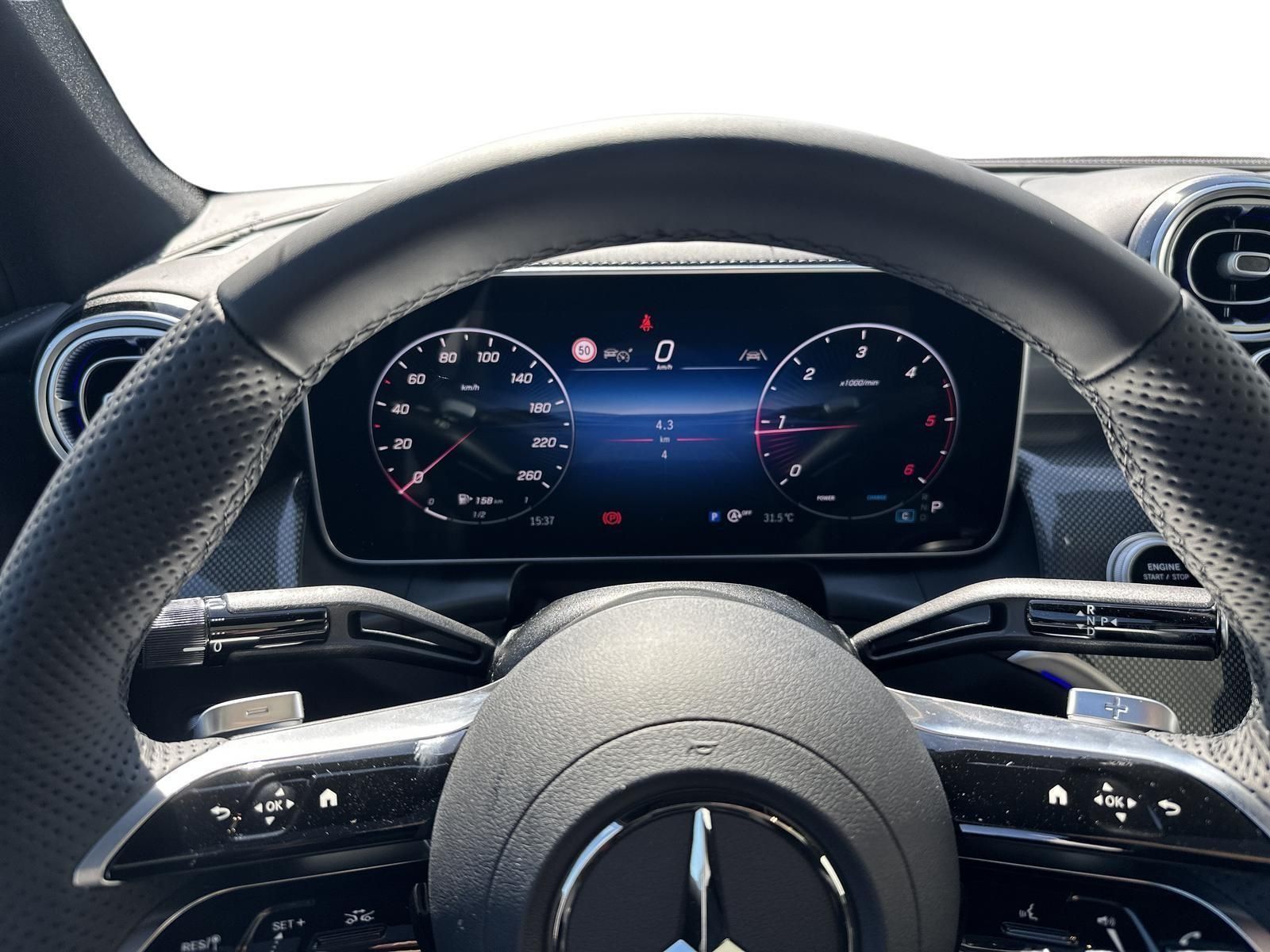 MERCEDES-BENZ GLC 220