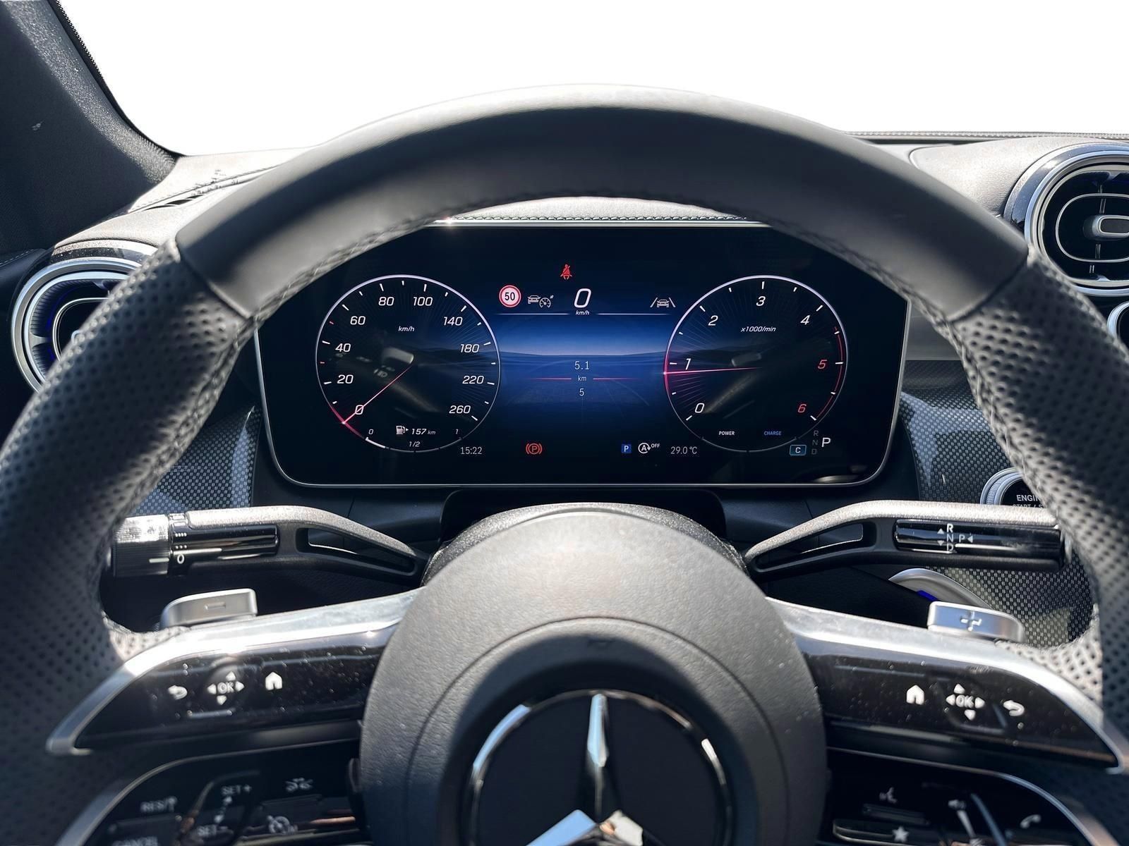 MERCEDES-BENZ GLC 220