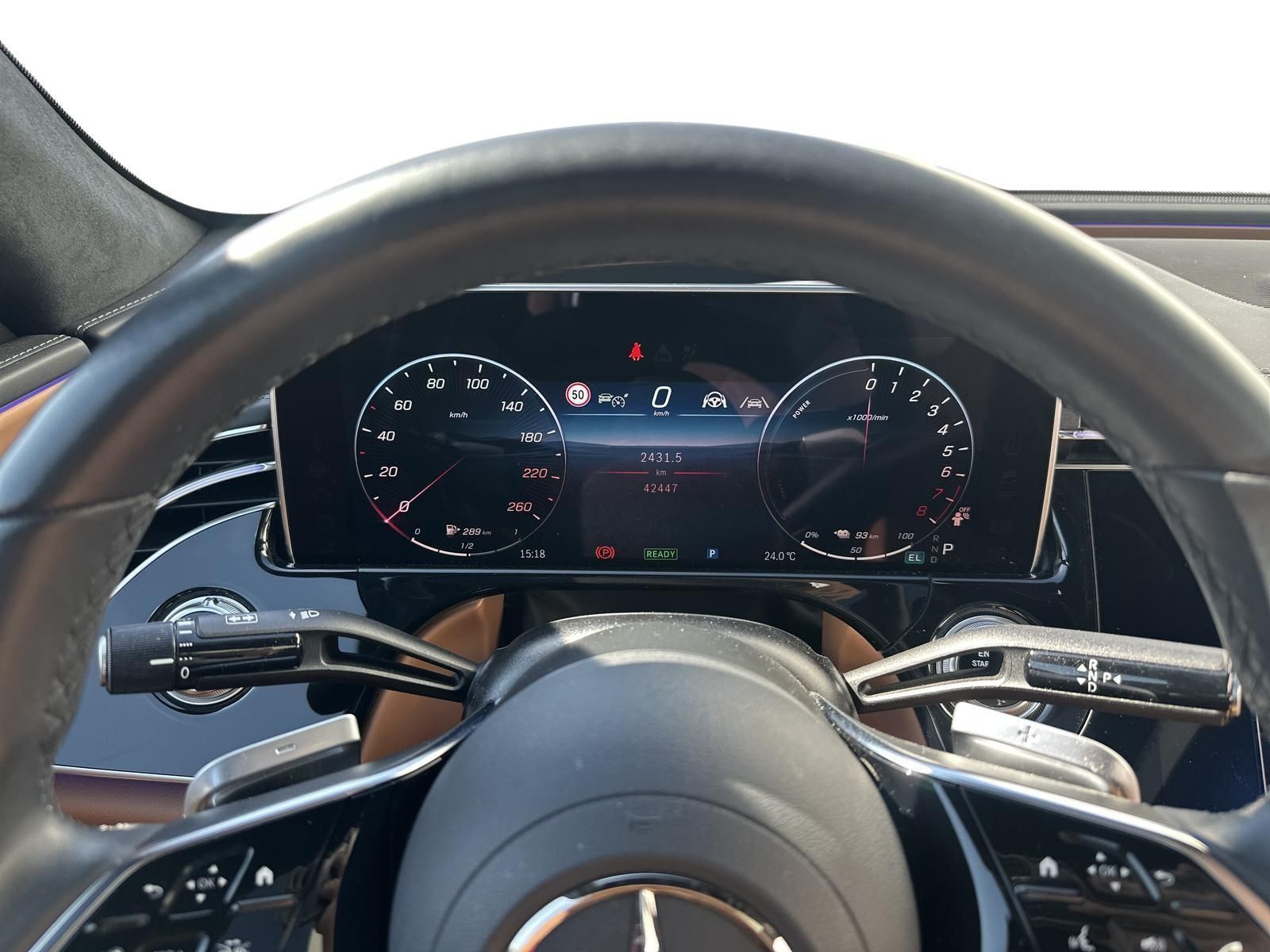 MERCEDES-BENZ E 400