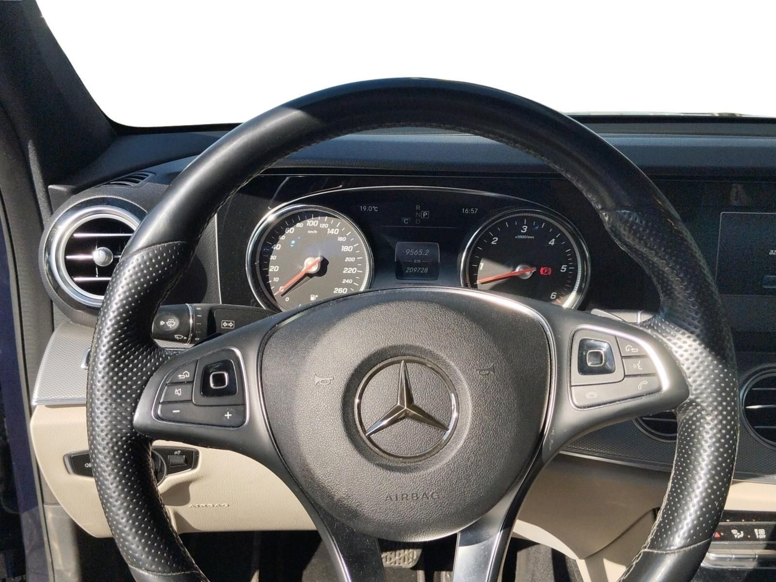MERCEDES-BENZ E 350