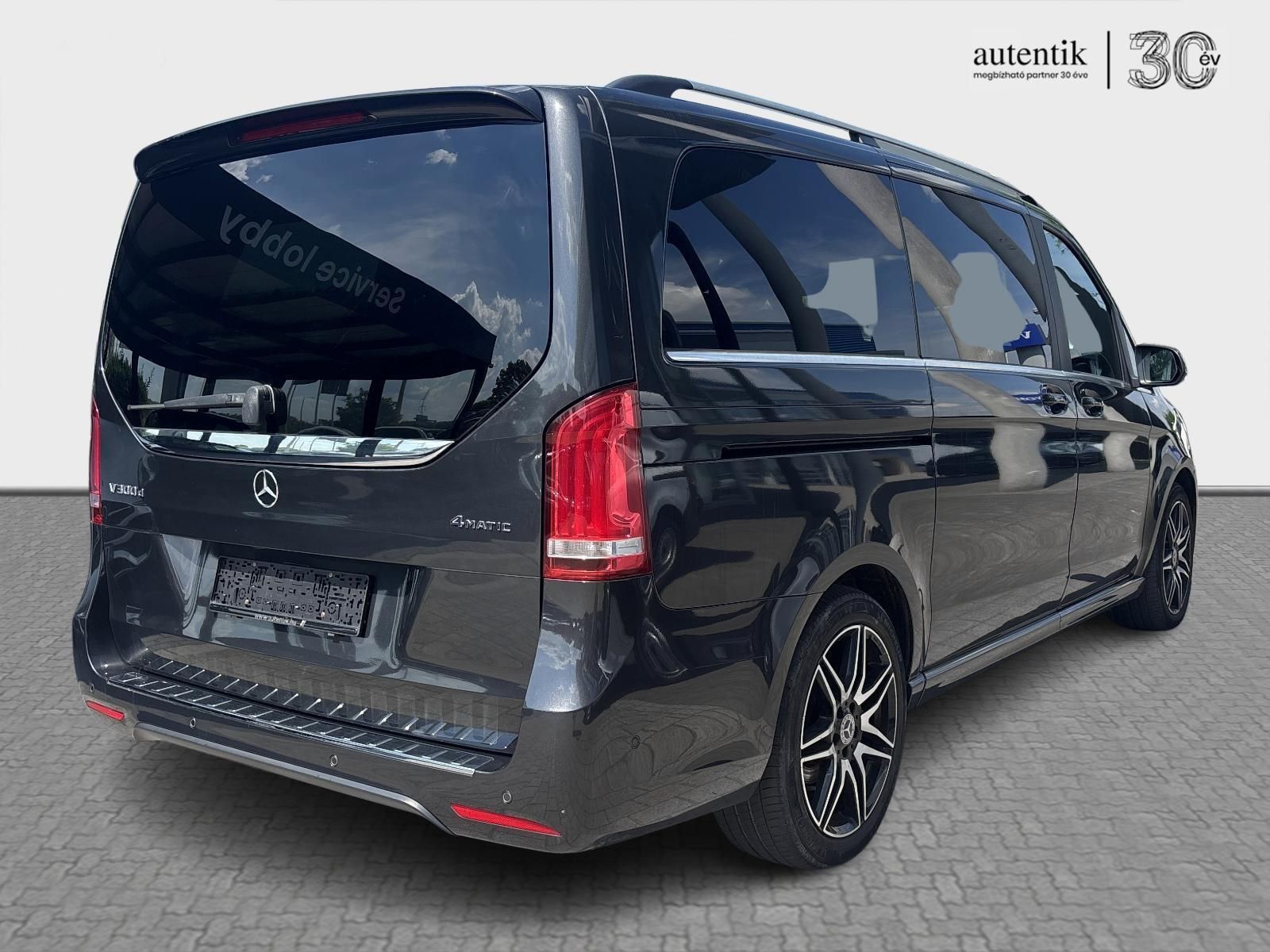 MERCEDES-BENZ V-OSZTÁLY