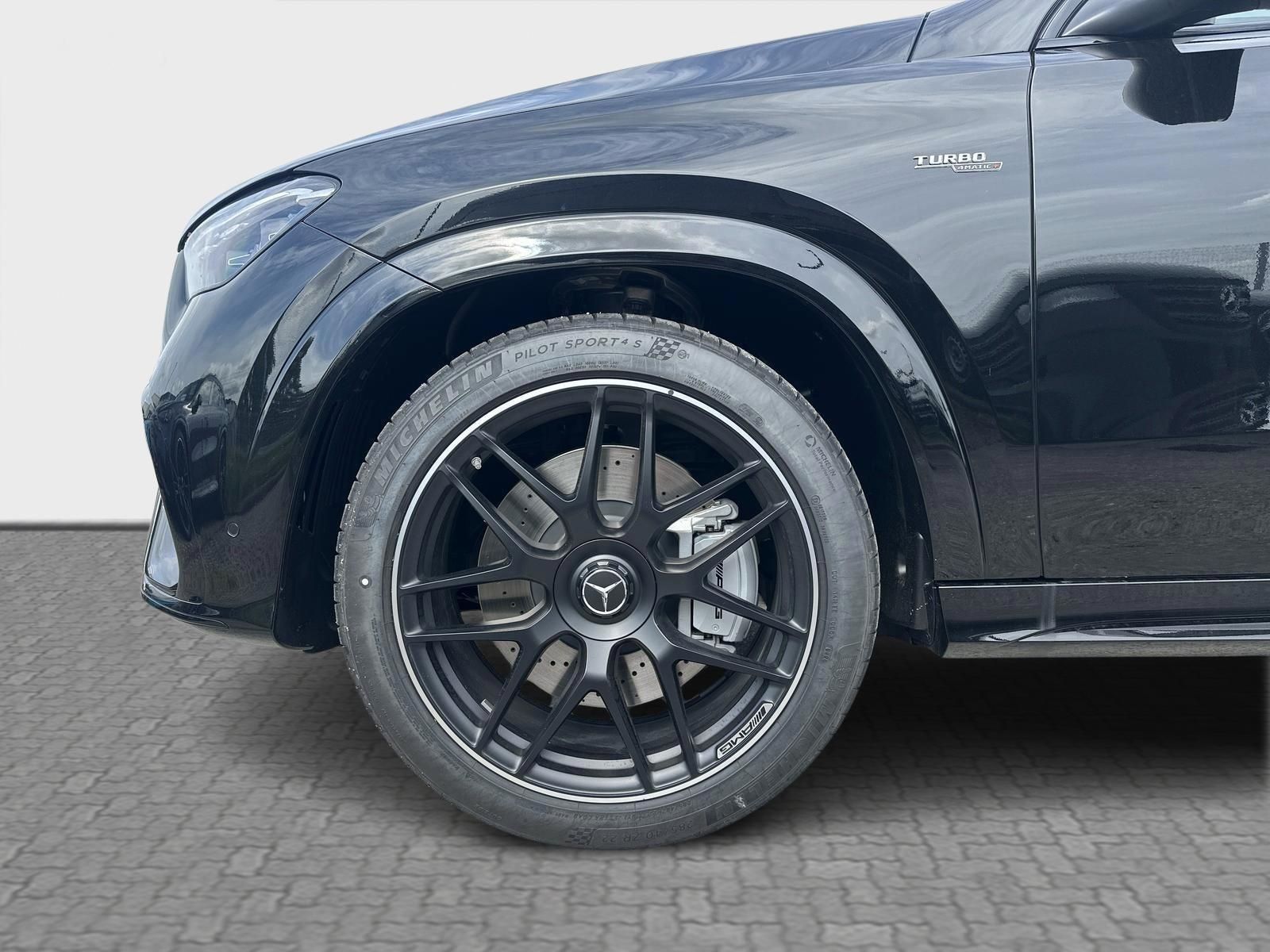 MERCEDES-AMG GLE 53