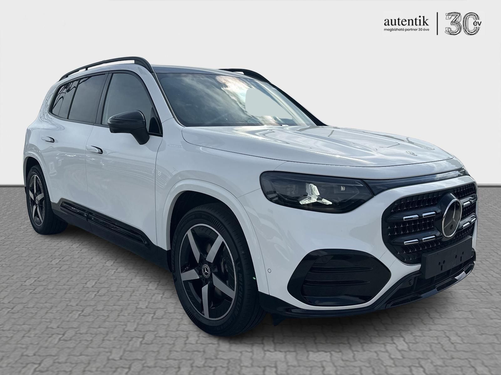 MERCEDES-BENZ GLB 200