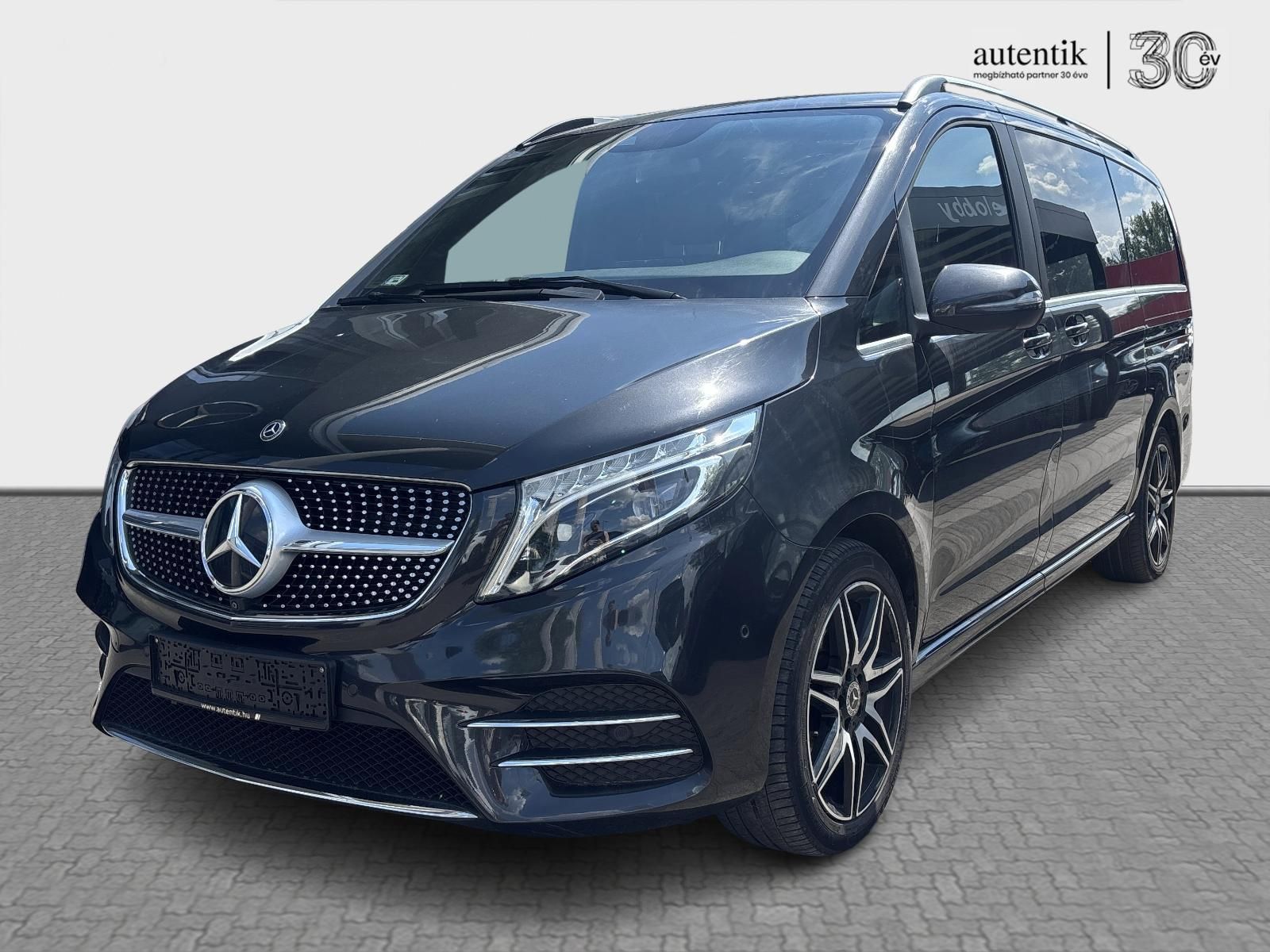 MERCEDES-BENZ V-OSZTÁLY