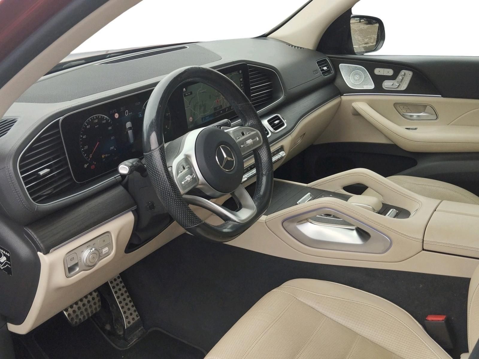 MERCEDES-BENZ GLS 400