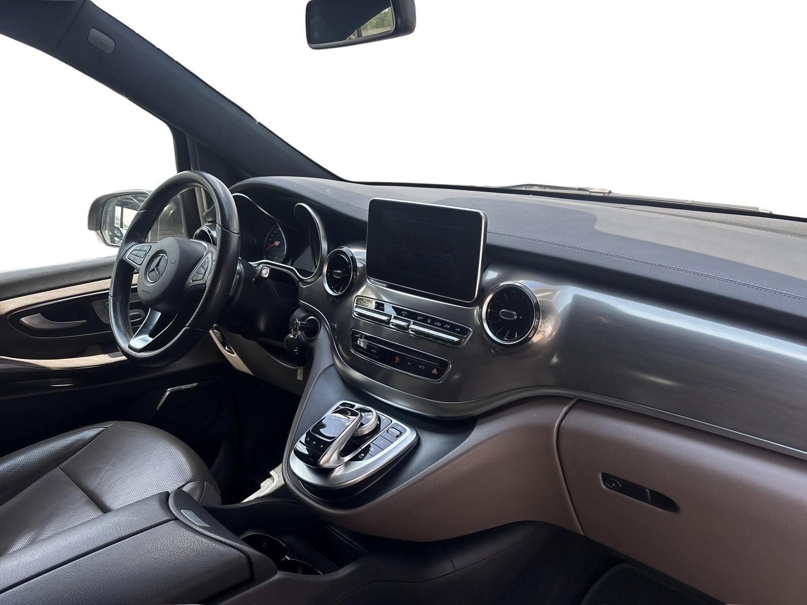MERCEDES-BENZ V-OSZTÁLY