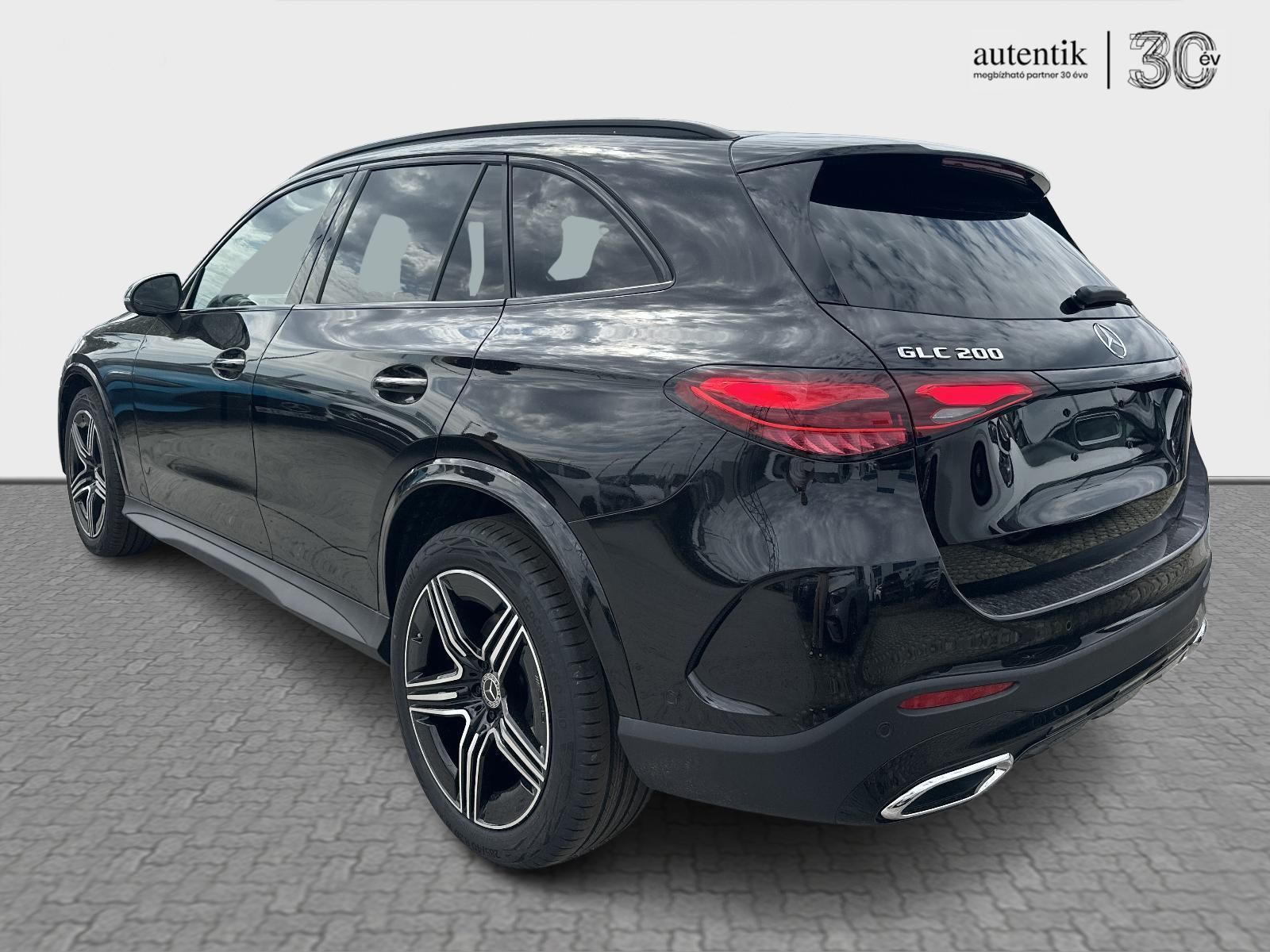 MERCEDES-BENZ GLC 200