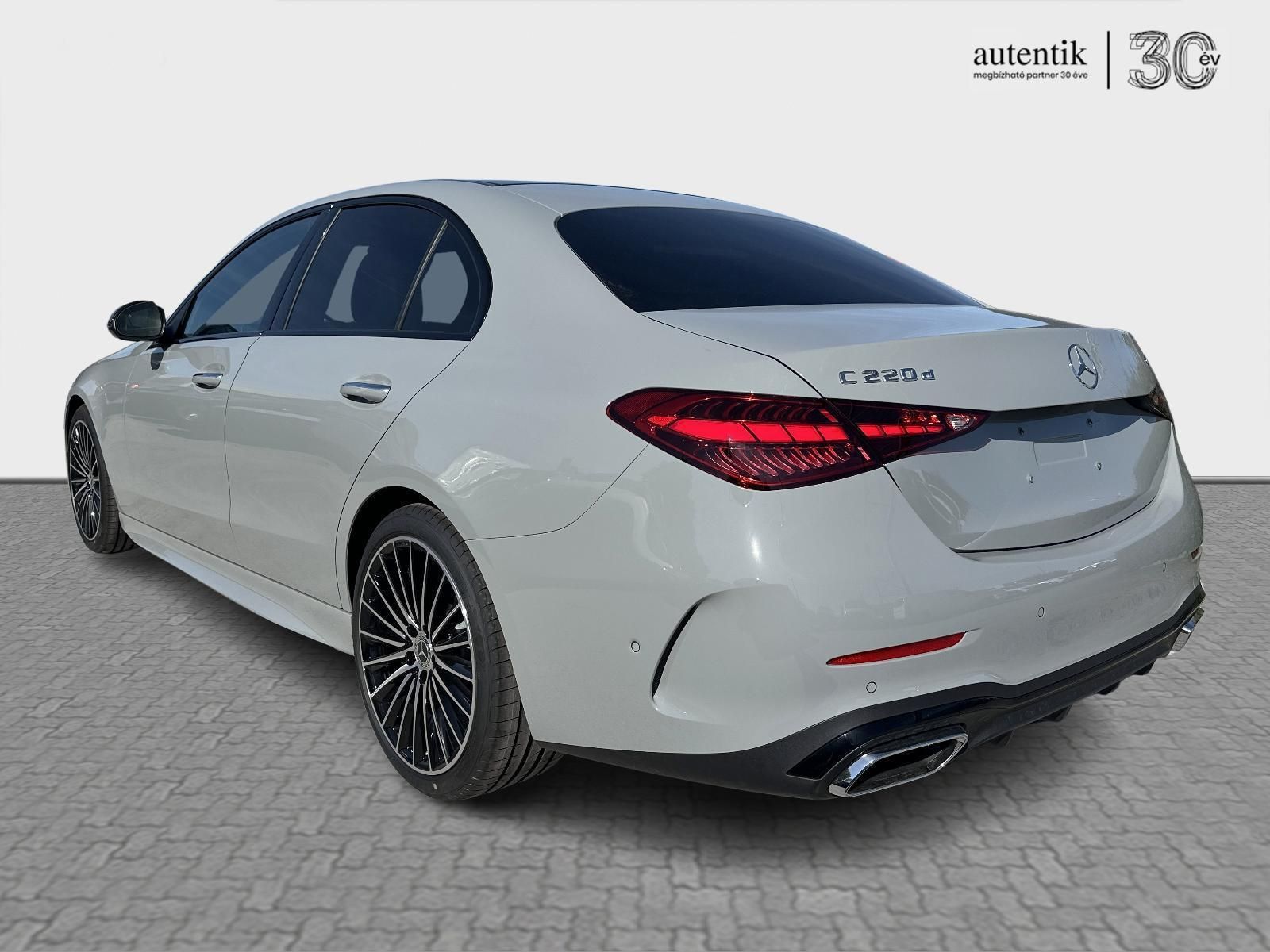 MERCEDES-BENZ C 220