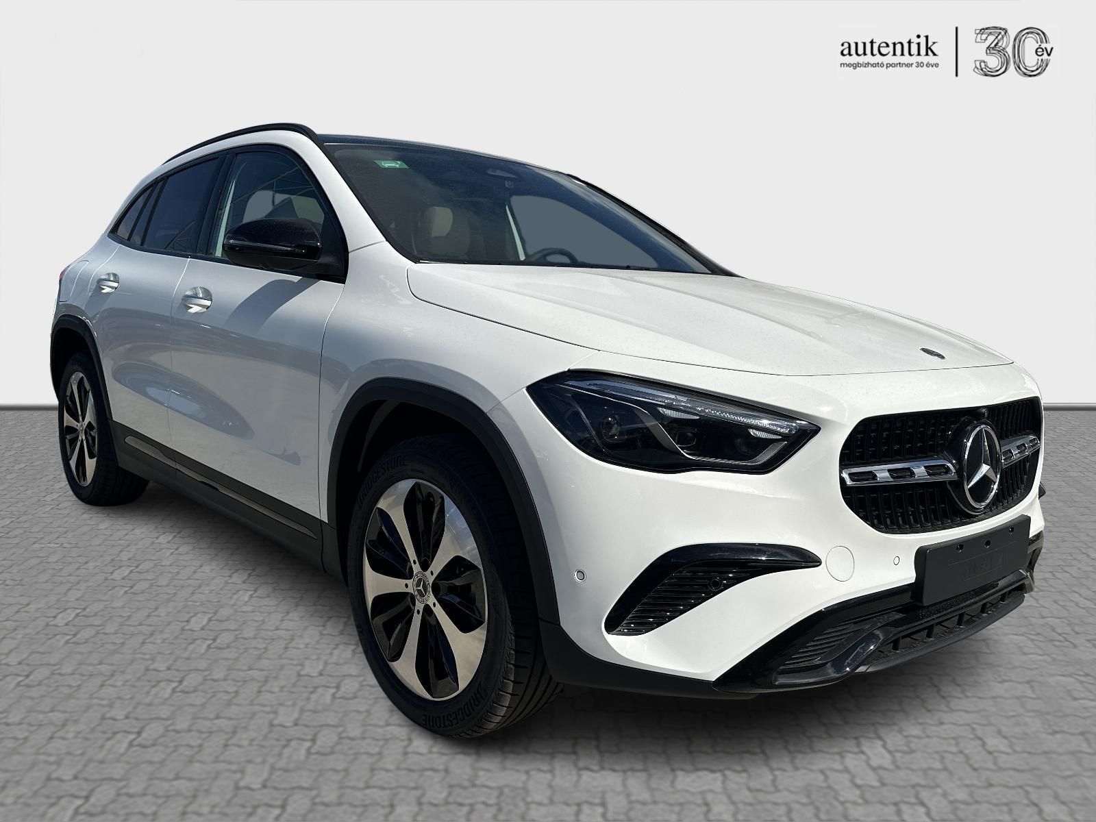 MERCEDES-BENZ GLA 250