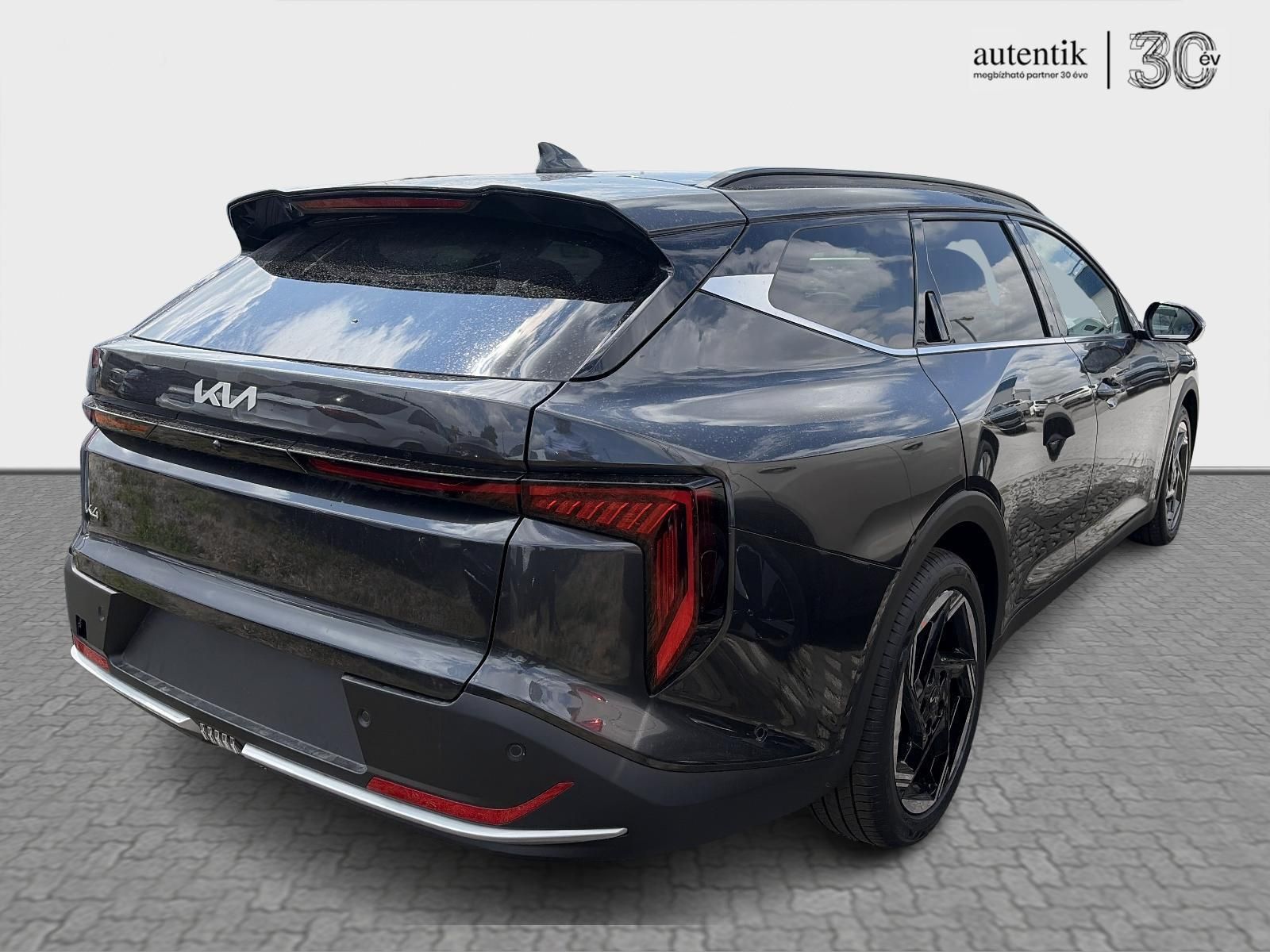 KIA K4