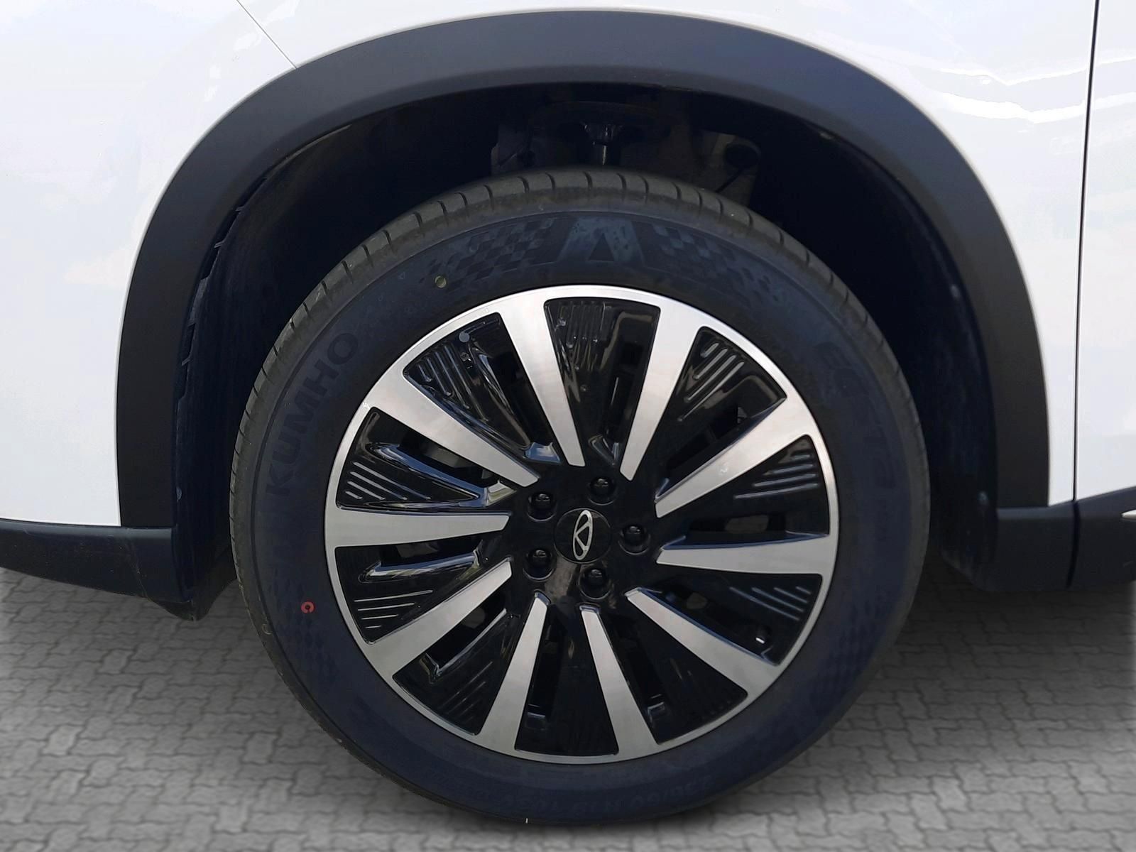 CHERY TIGGO 8