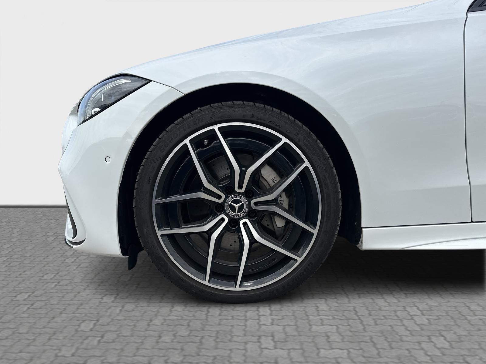 MERCEDES-BENZ C 300