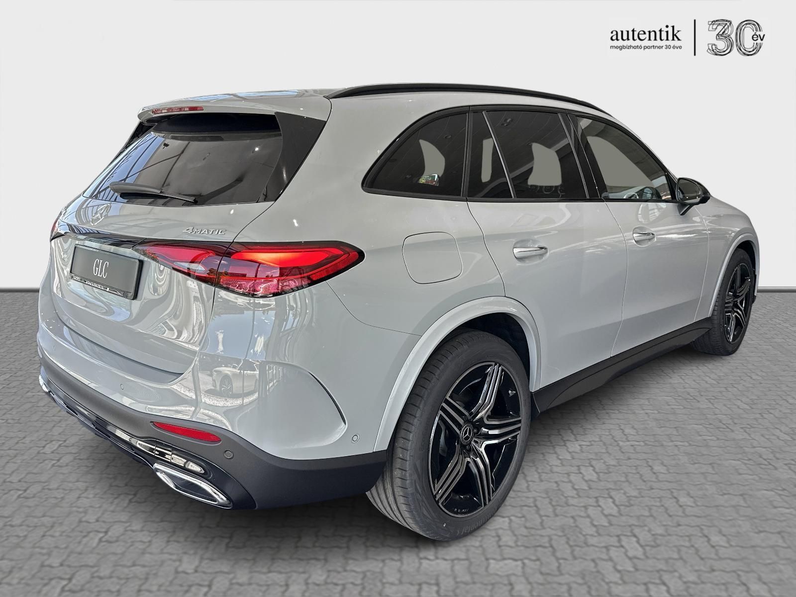 MERCEDES-BENZ GLC 220