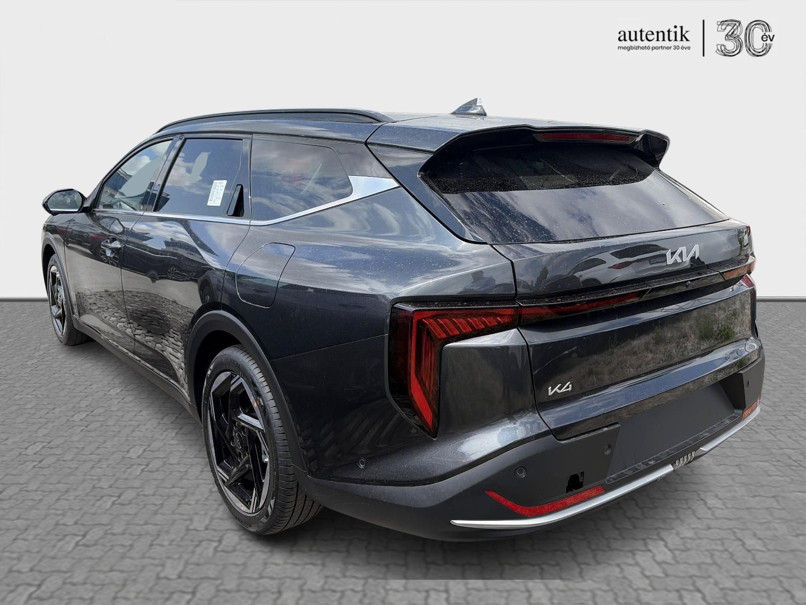 KIA K4