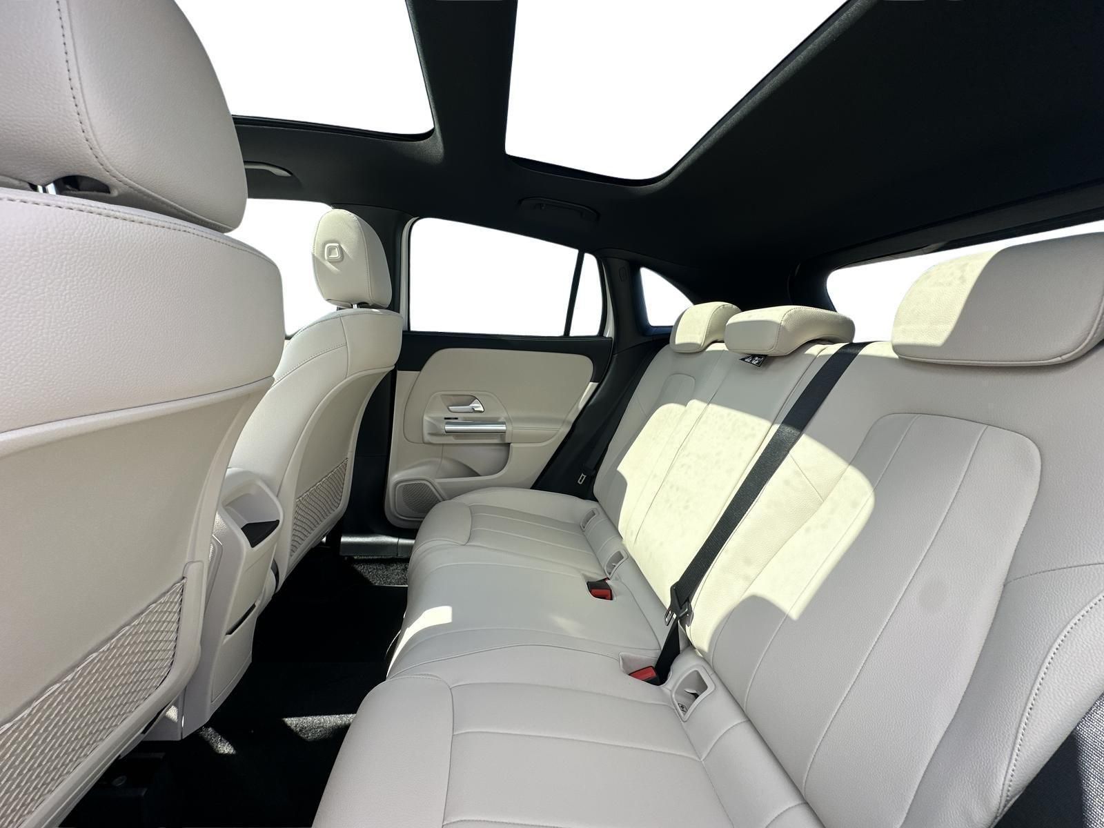 MERCEDES-BENZ GLA 250