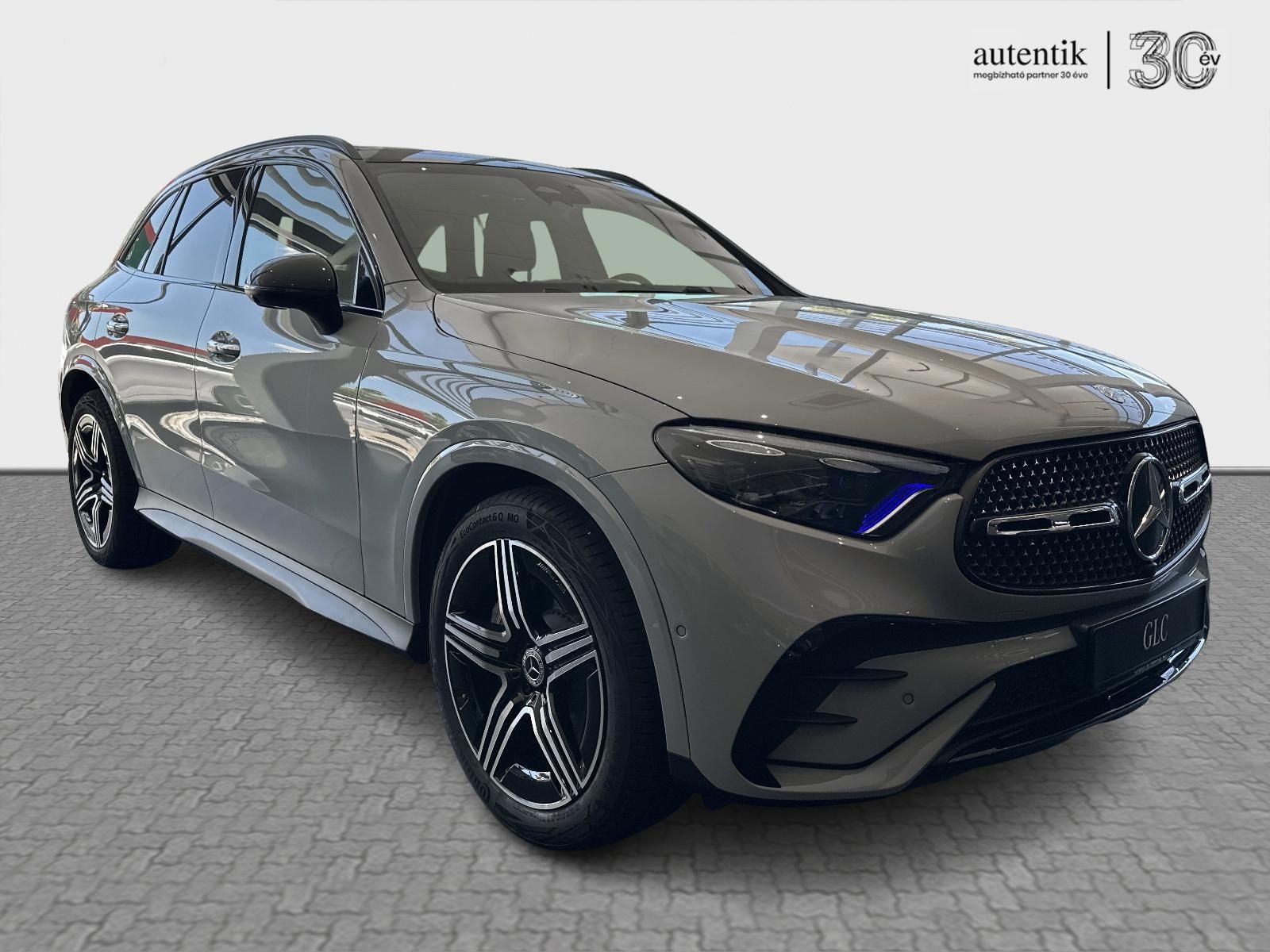 MERCEDES-BENZ GLC 220